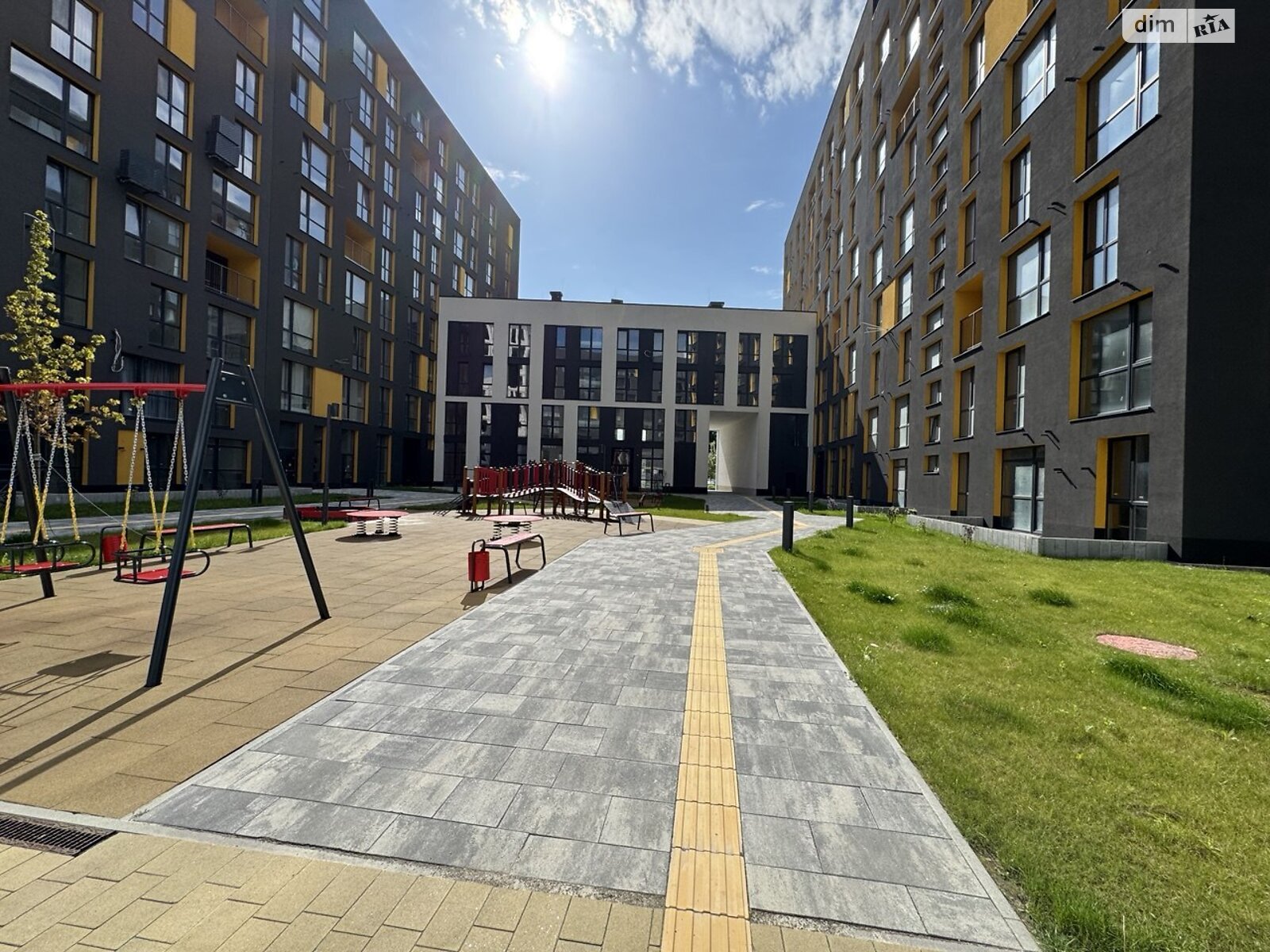 Продажа однокомнатной квартиры в Львове, на ул. Хмельницкого Богдана 207, район Подзамче фото 1 Продажа однокомнатной квартиры в Львове, на ул. Хмельницкого Богдана 207, район Подзамче фото 1