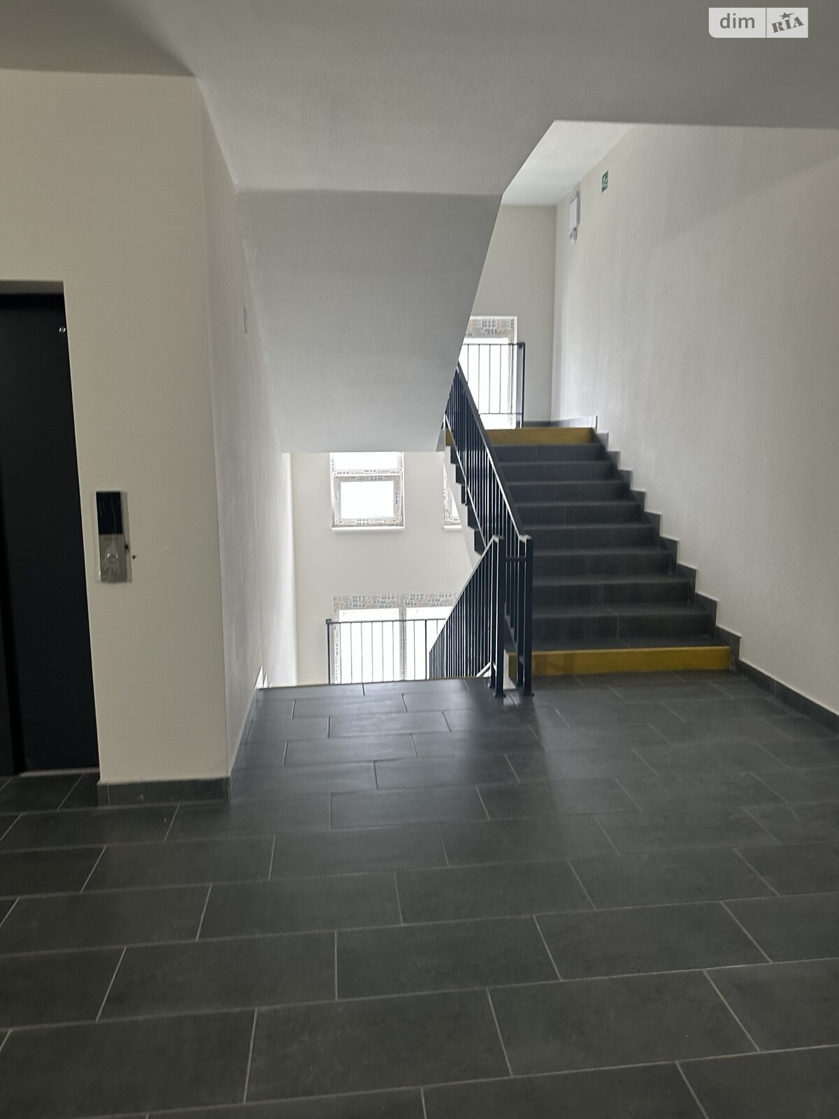 Продажа двухкомнатной квартиры в Львове, на ул. Хмельницкого Богдана 207, район Подзамче фото 1