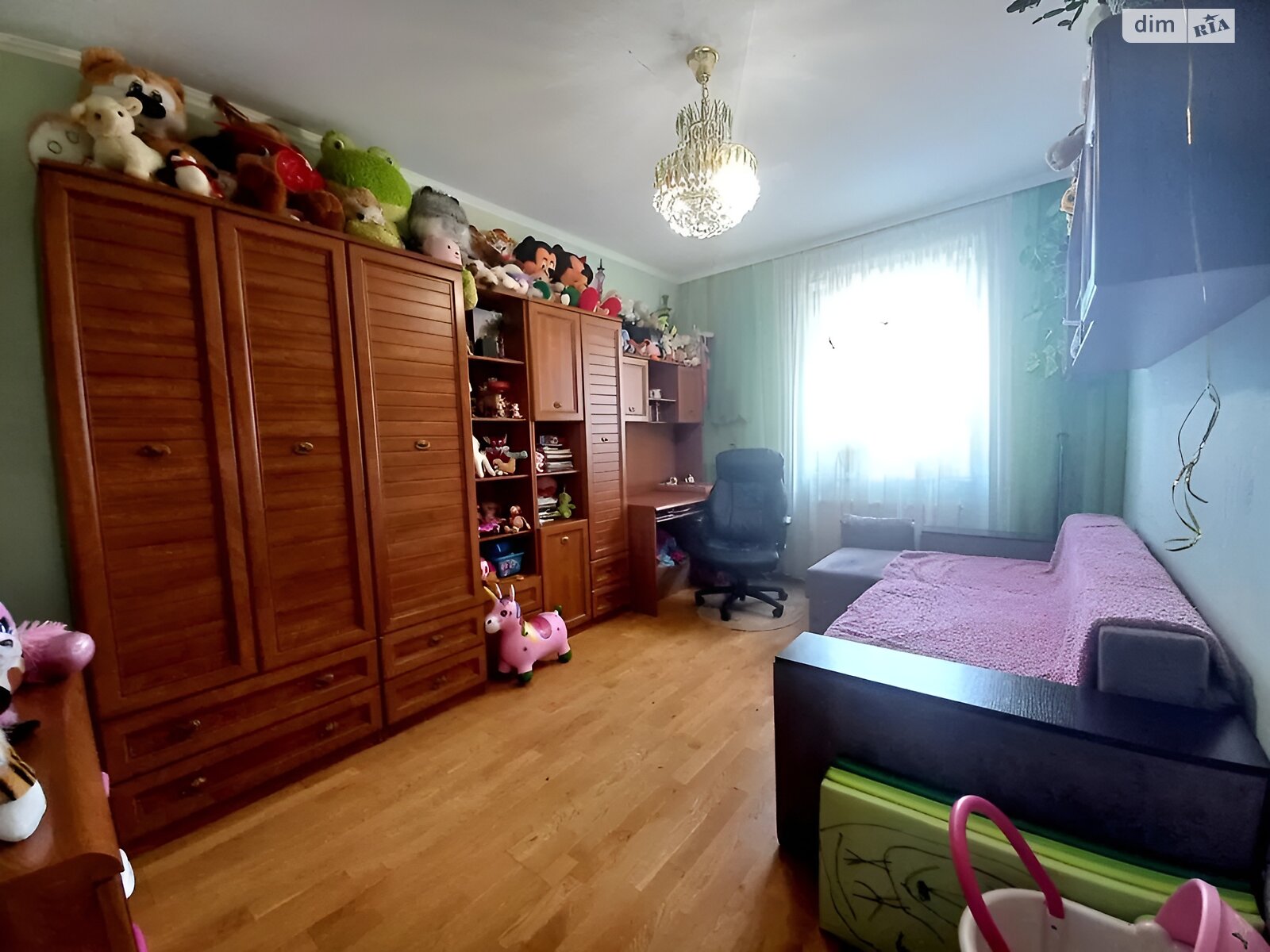 Продажа шестикомнатной квартиры в Львове, на ул. Квитовая, район Подзамче фото 1 Продажа шестикомнатной квартиры в Львове, на ул. Квитовая, район Подзамче фото 1