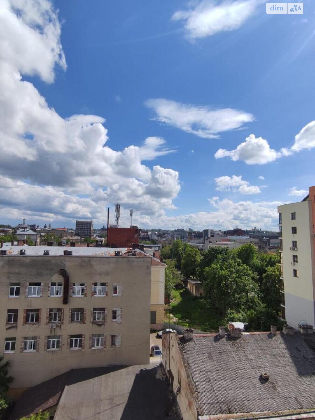 Продаж двокімнатної квартири в Львові, на вул. Лемківська, район Підзамче фото 1 Продаж двокімнатної квартири в Львові, на вул. Лемківська, район Підзамче фото 1