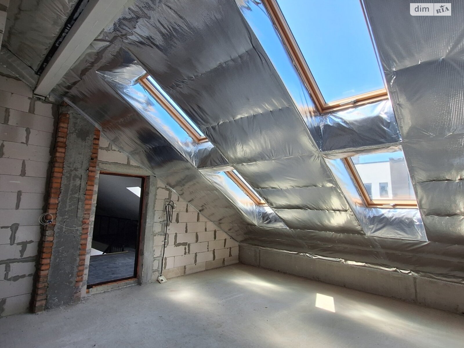 Продажа шестикомнатной квартиры в Львове, на ул. Волынская, район Подзамче фото 1