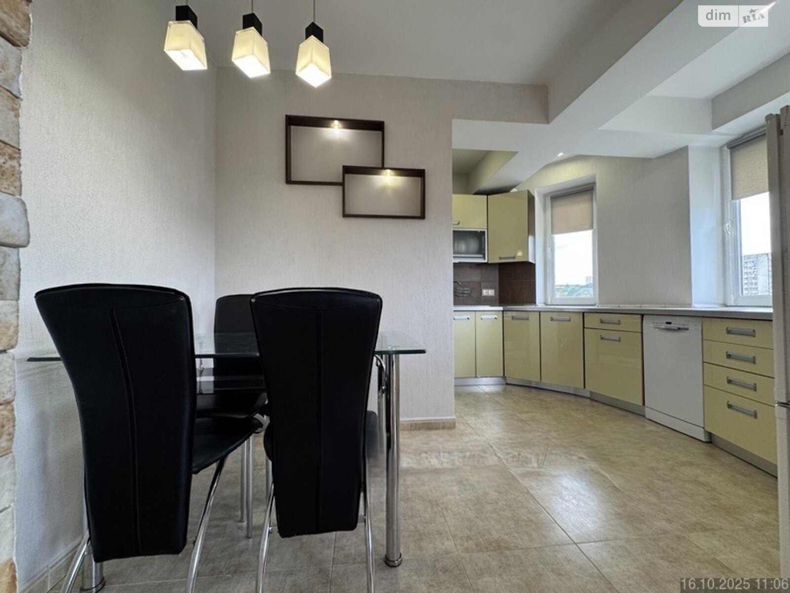 Продажа трехкомнатной квартиры в Львове, на ул. Оноре де Бальзака 25, район Подзамче фото 1 Продажа трехкомнатной квартиры в Львове, на ул. Оноре де Бальзака 25, район Подзамче фото 1