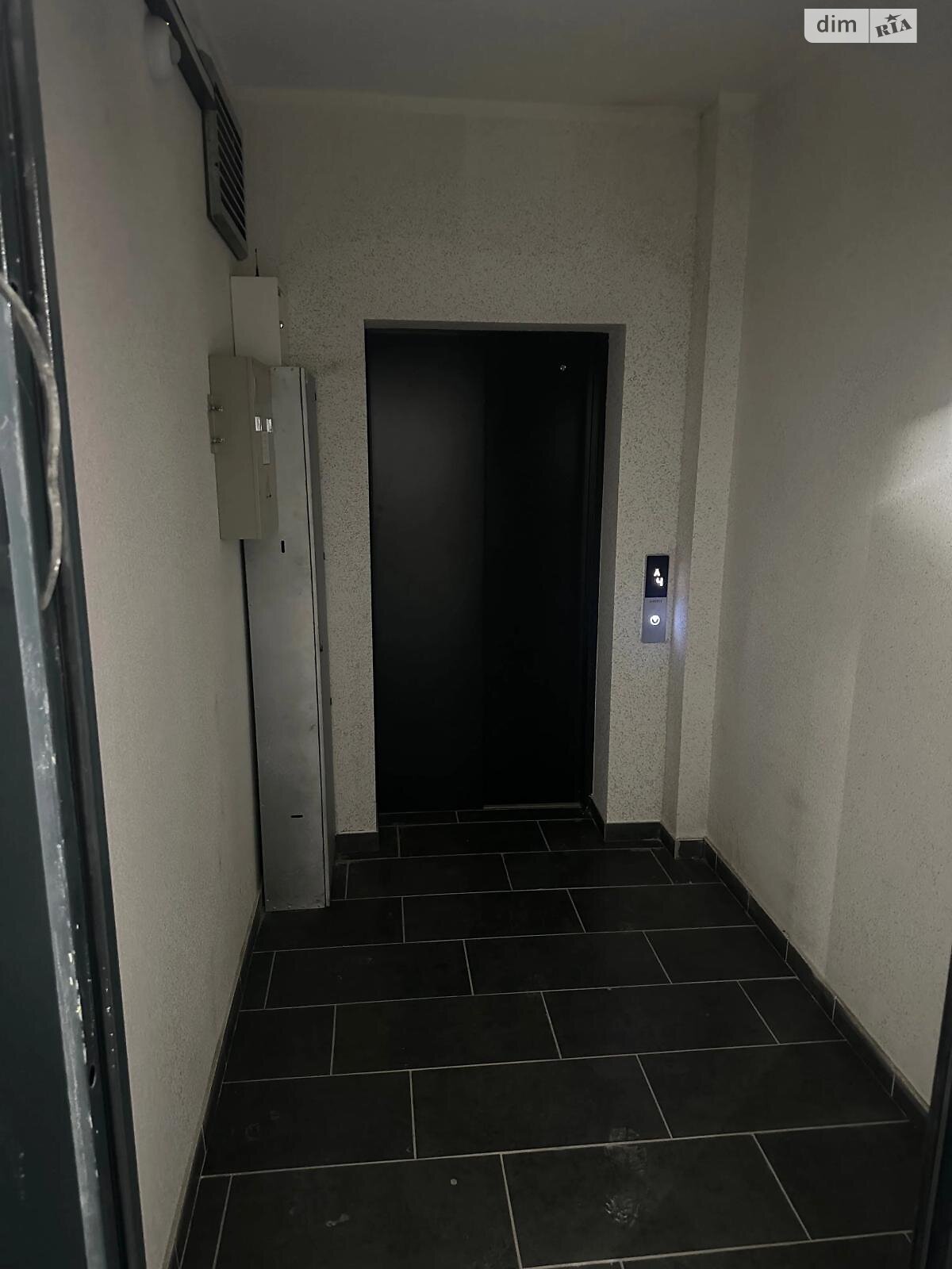 Продажа однокомнатной квартиры в Львове, на ул. Волынская 9Б, район Подзамче фото 1