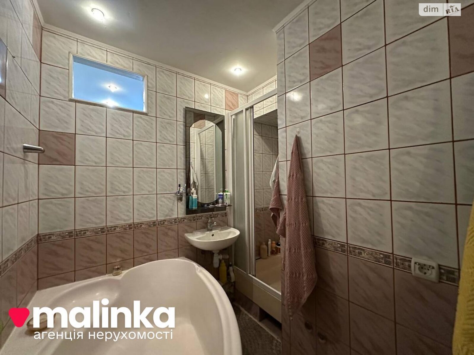 Продажа трехкомнатной квартиры в Львове, на ул. Братьев Дужих 22А, район Привокзальная фото 1 Продажа трехкомнатной квартиры в Львове, на ул. Братьев Дужих 22А, район Привокзальная фото 1