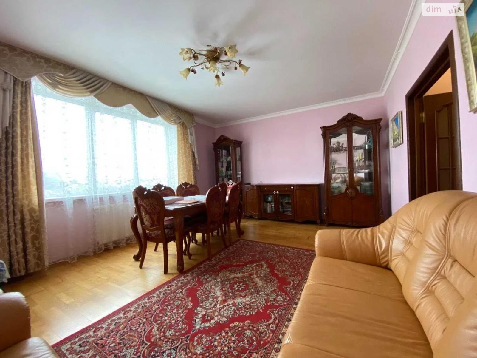 Продажа трехкомнатной квартиры в Львове, на ул. Головацкого 23, район Привокзальная фото 1