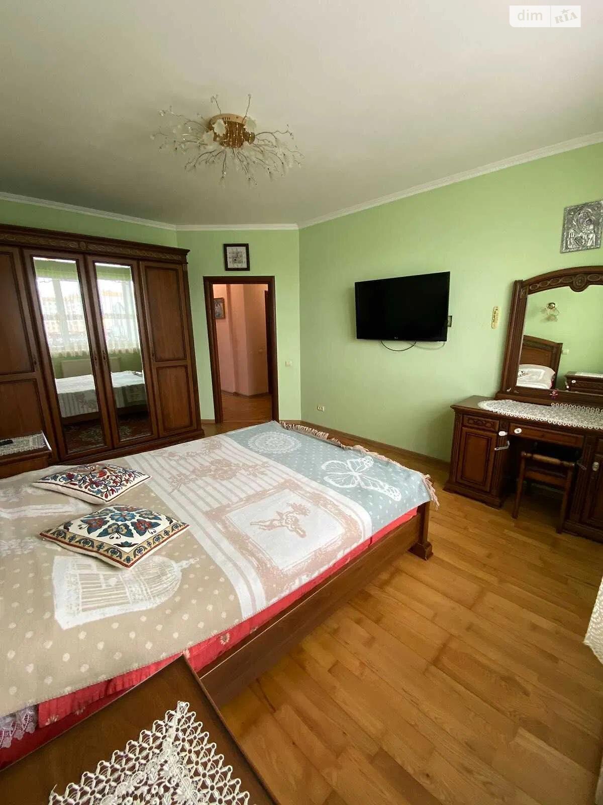 Продажа трехкомнатной квартиры в Львове, на ул. Головацкого 23, район Привокзальная фото 1