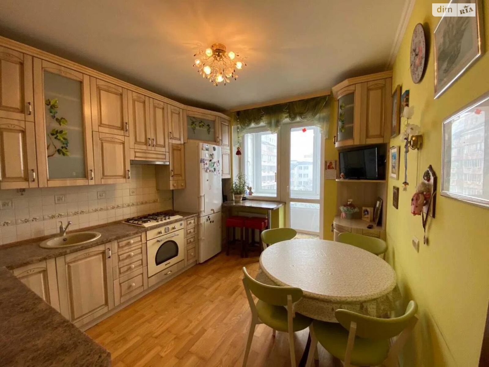 Продажа трехкомнатной квартиры в Львове, на ул. Головацкого 23, район Привокзальная фото 1