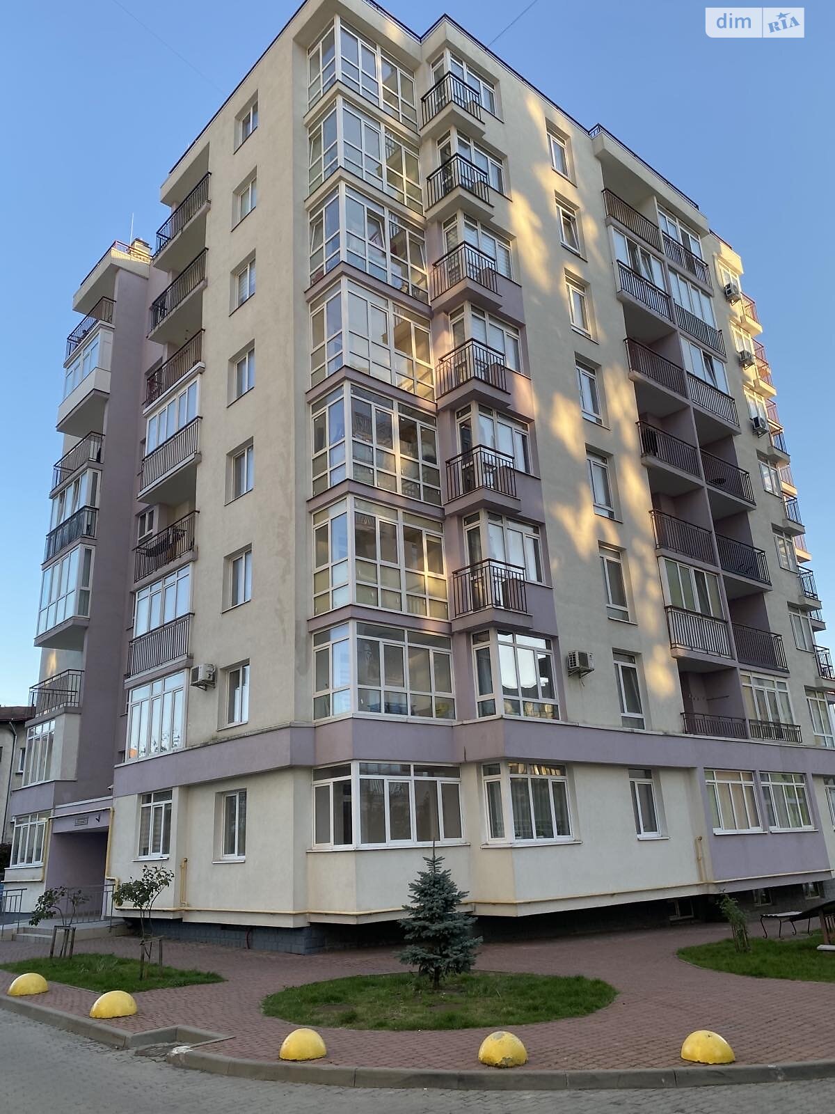 Продаж двокімнатної квартири в Львові, на вул. Залізнична 13, район Привокзальна фото 1 Продаж двокімнатної квартири в Львові, на вул. Залізнична 13, район Привокзальна фото 1