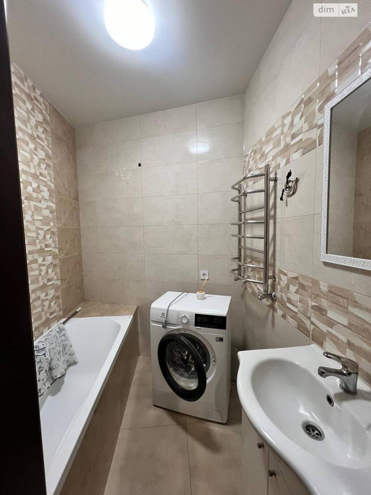 Продаж двокімнатної квартири в Львові, на вул. Залізнична 9, кв. 155, район Привокзальна фото 1 Продаж двокімнатної квартири в Львові, на вул. Залізнична 9, кв. 155, район Привокзальна фото 1