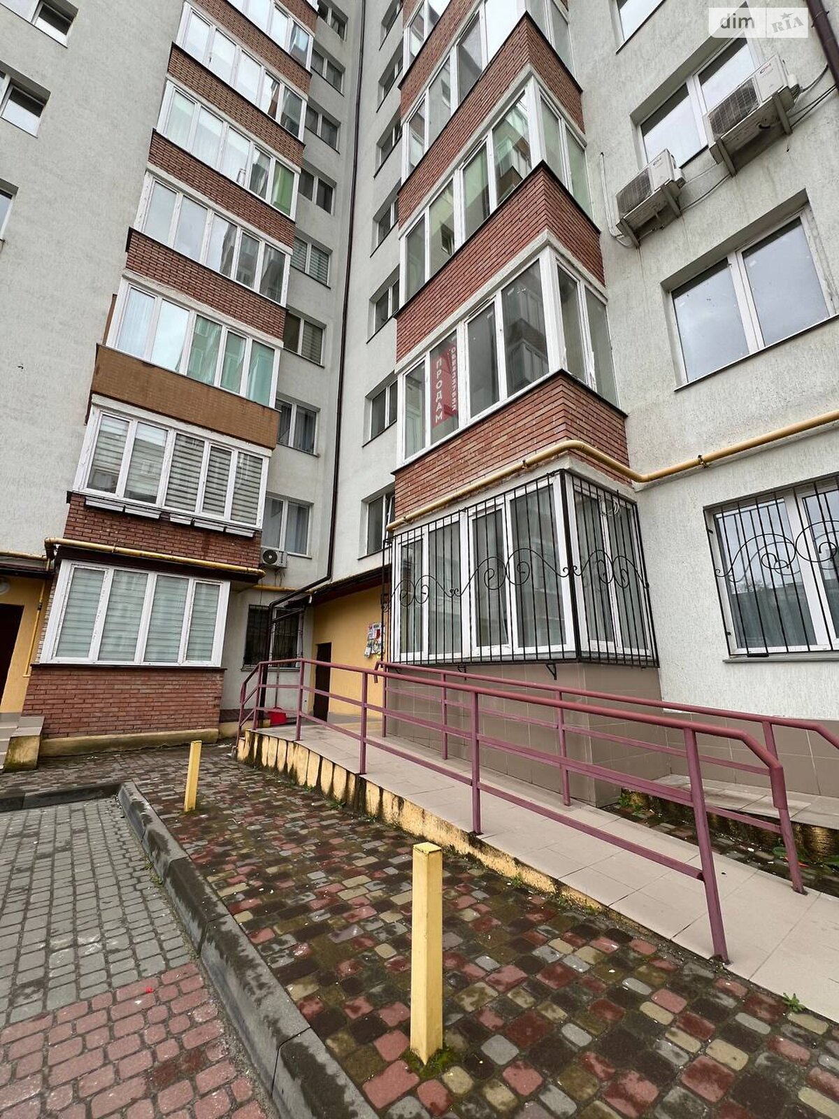 Продаж двокімнатної квартири в Львові, на вул. Величковського 61, район Рясне 2 фото 1 Продаж двокімнатної квартири в Львові, на вул. Величковського 61, район Рясне 2 фото 1