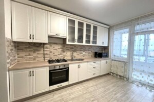 Продаж однокімнатної квартири в Львові, на вул. Антонича, район Санта Барбара фото 2
