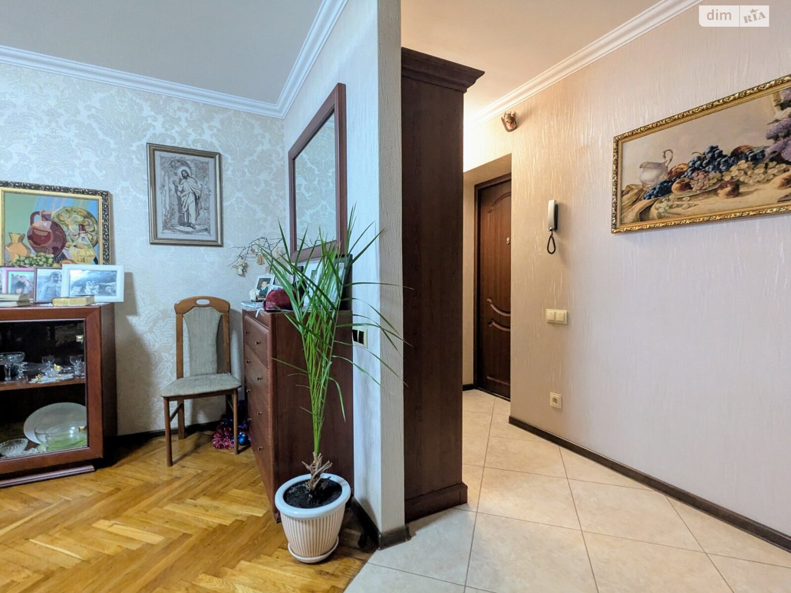 Продажа трехкомнатной квартиры в Львове, на ул. Антонича 2, район Санта Барбара фото 1 Продажа трехкомнатной квартиры в Львове, на ул. Антонича 2, район Санта Барбара фото 1