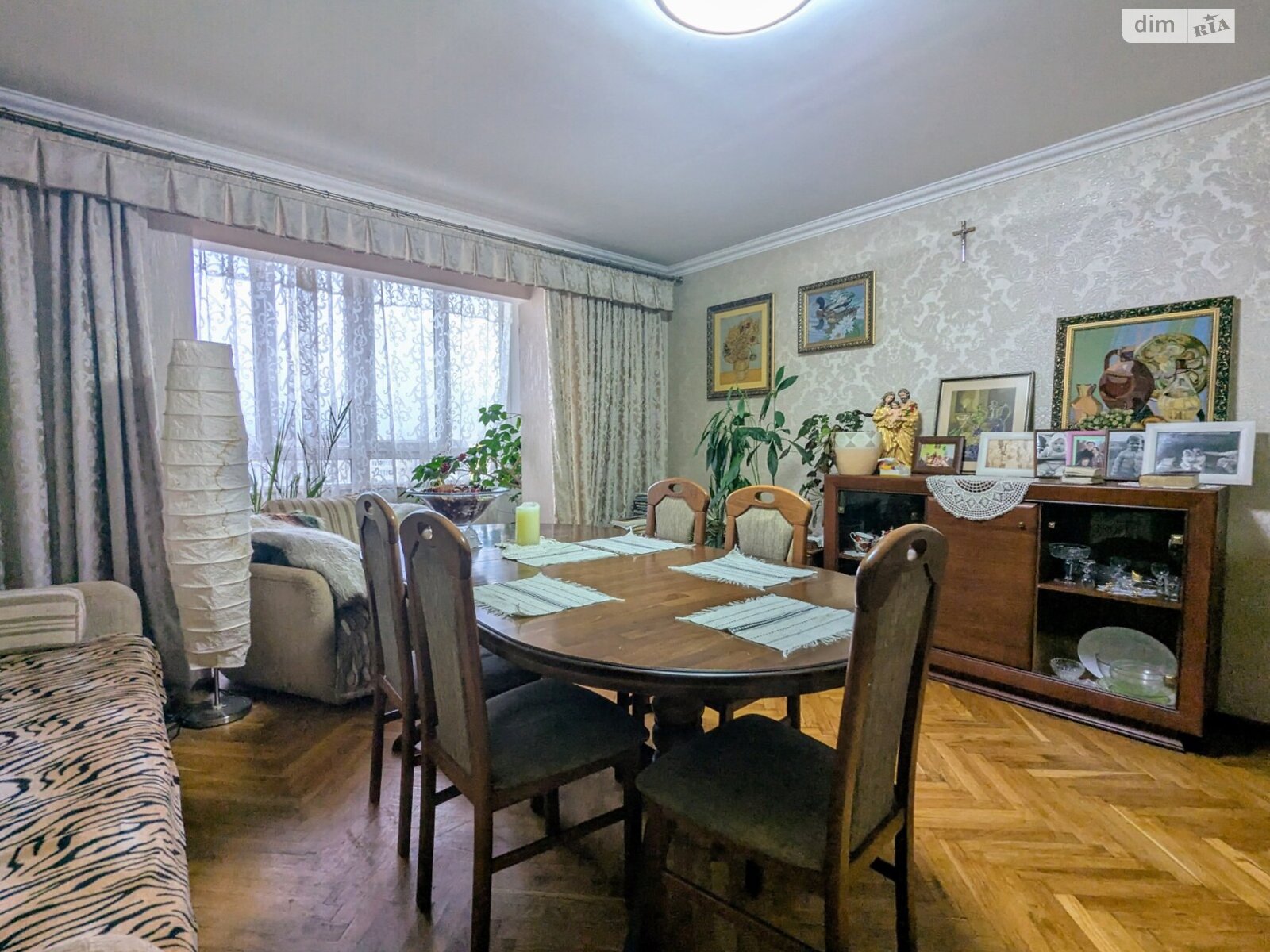 Продажа трехкомнатной квартиры в Львове, на ул. Антонича 2, район Санта Барбара фото 1 Продажа трехкомнатной квартиры в Львове, на ул. Антонича 2, район Санта Барбара фото 1