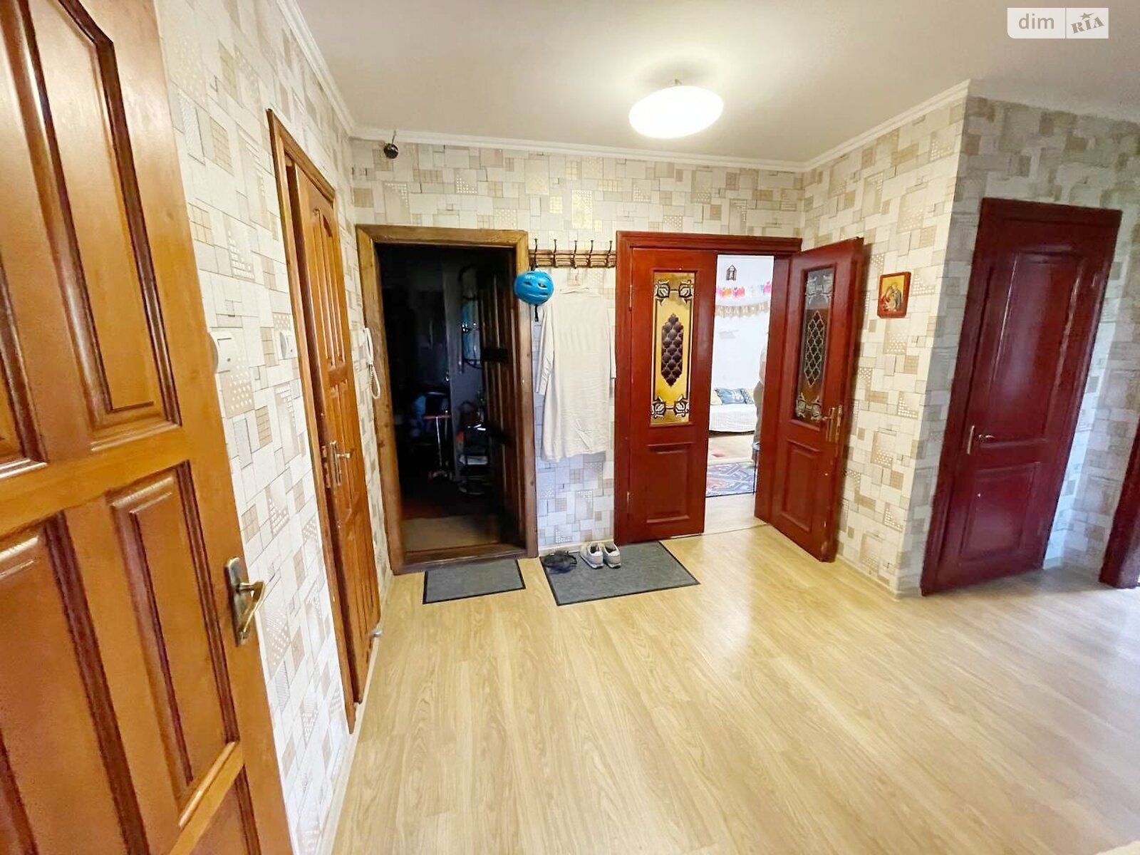 Продаж чотирикімнатної квартири в Львові, на вул. Коломийська 14, район Санта Барбара фото 1 Продаж чотирикімнатної квартири в Львові, на вул. Коломийська 14, район Санта Барбара фото 1
