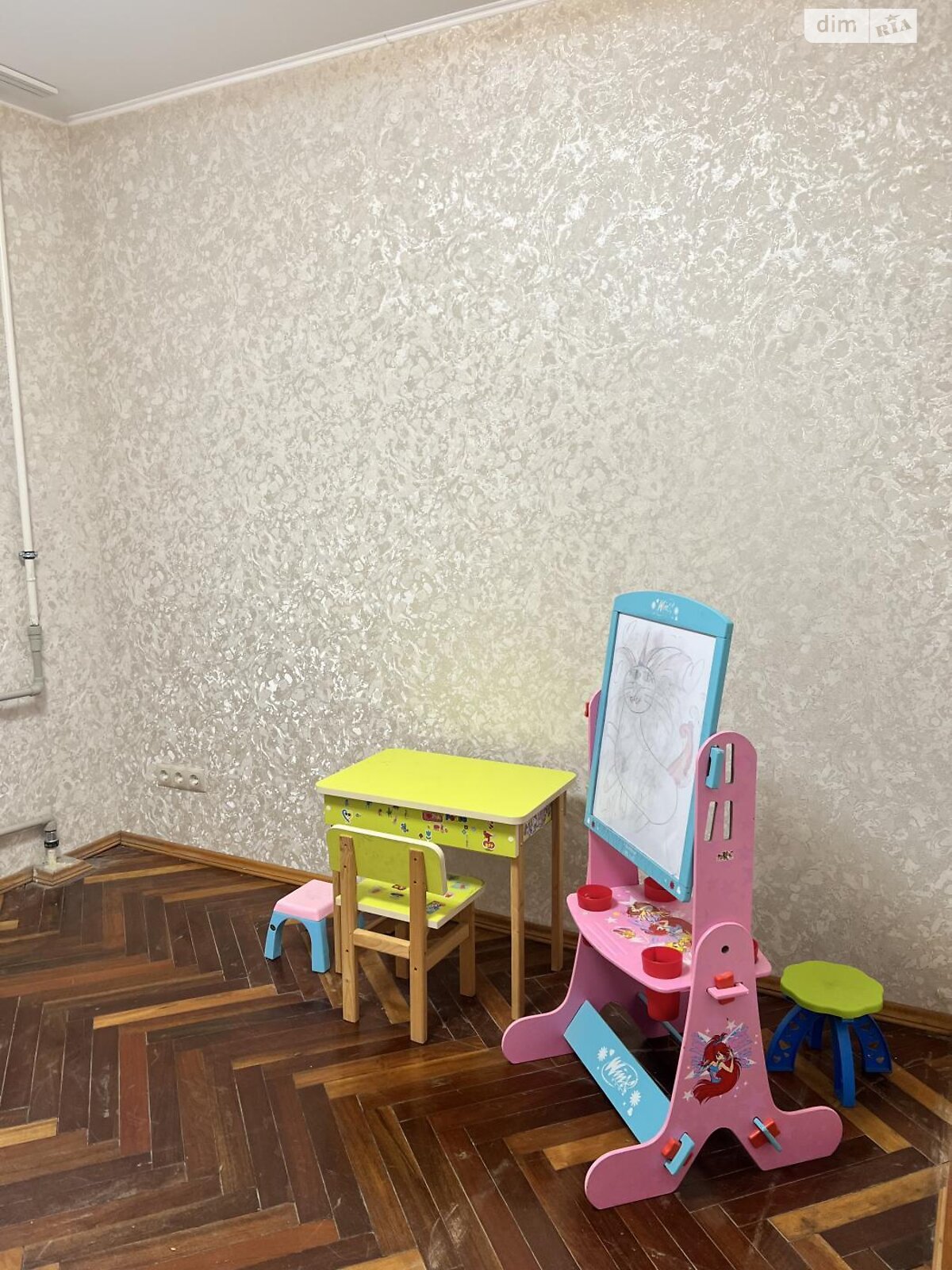 Продажа трехкомнатной квартиры в Львове, на ул. Коломийская 8, район Санта Барбара фото 1 Продажа трехкомнатной квартиры в Львове, на ул. Коломийская 8, район Санта Барбара фото 1