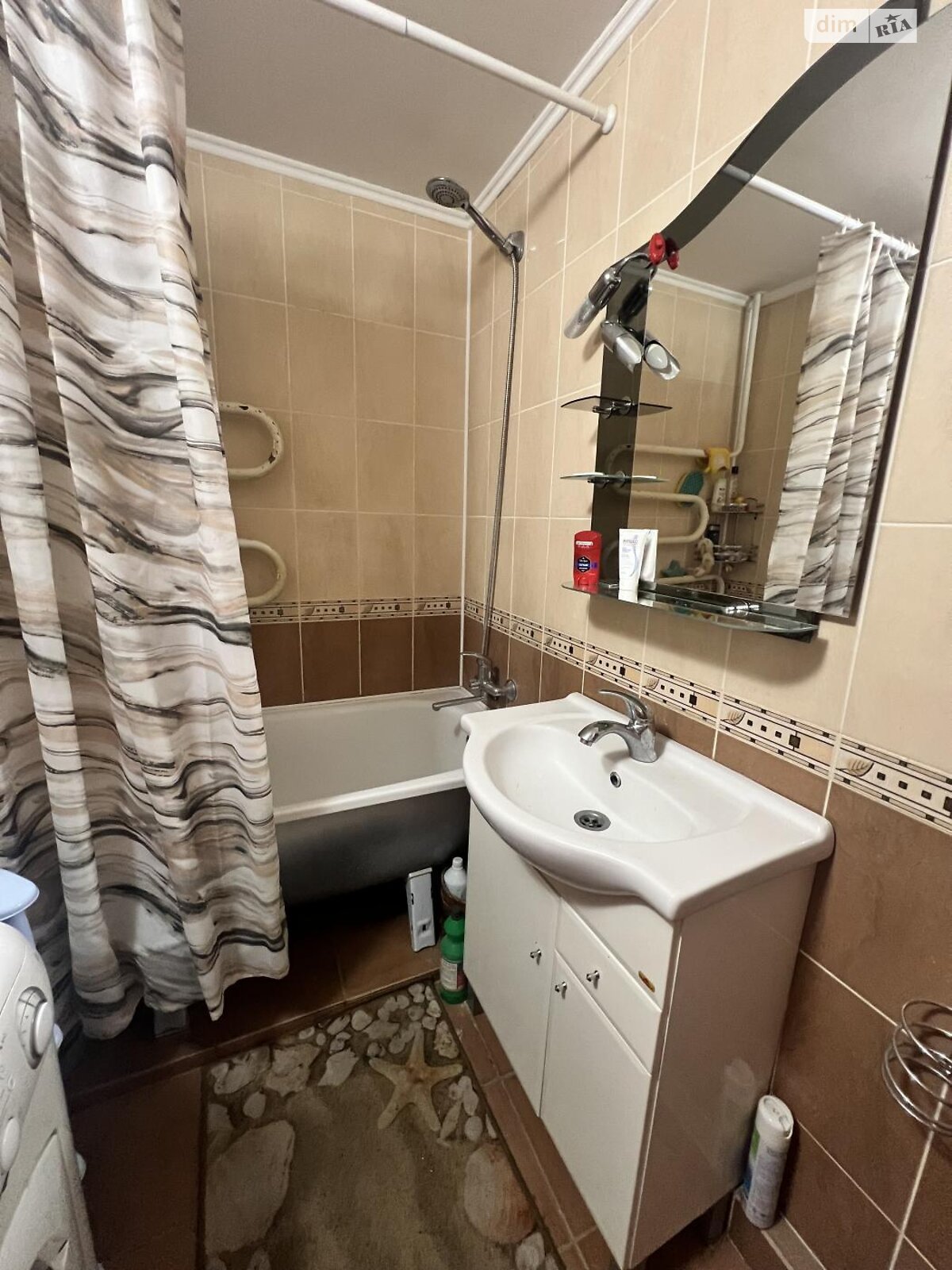 Продажа трехкомнатной квартиры в Львове, на ул. Коломийская 8, район Санта Барбара фото 1 Продажа трехкомнатной квартиры в Львове, на ул. Коломийская 8, район Санта Барбара фото 1