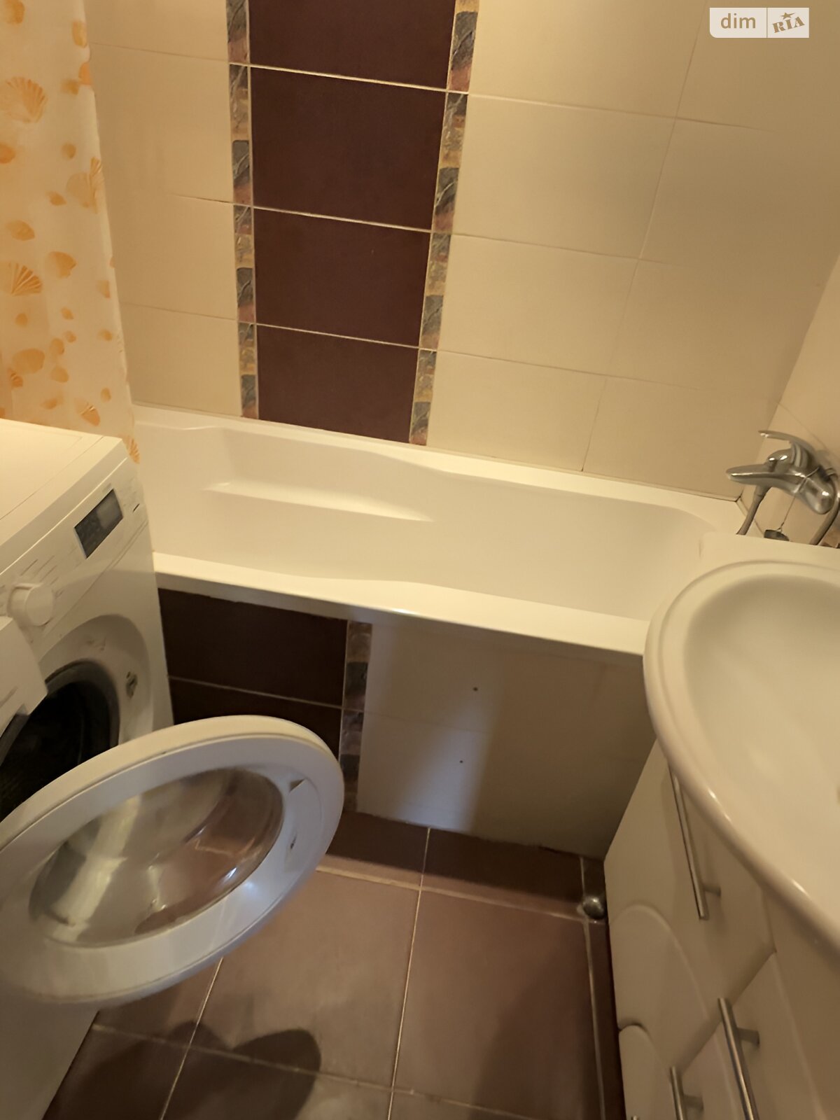 Продаж чотирикімнатної квартири в Львові, на просп. Червоної Калини 133, район Санта Барбара фото 1 Продаж чотирикімнатної квартири в Львові, на просп. Червоної Калини 133, район Санта Барбара фото 1