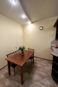 Продаж чотирикімнатної квартири в Львові, на вул. Михайла Драгана 9, район Санта Барбара фото 2