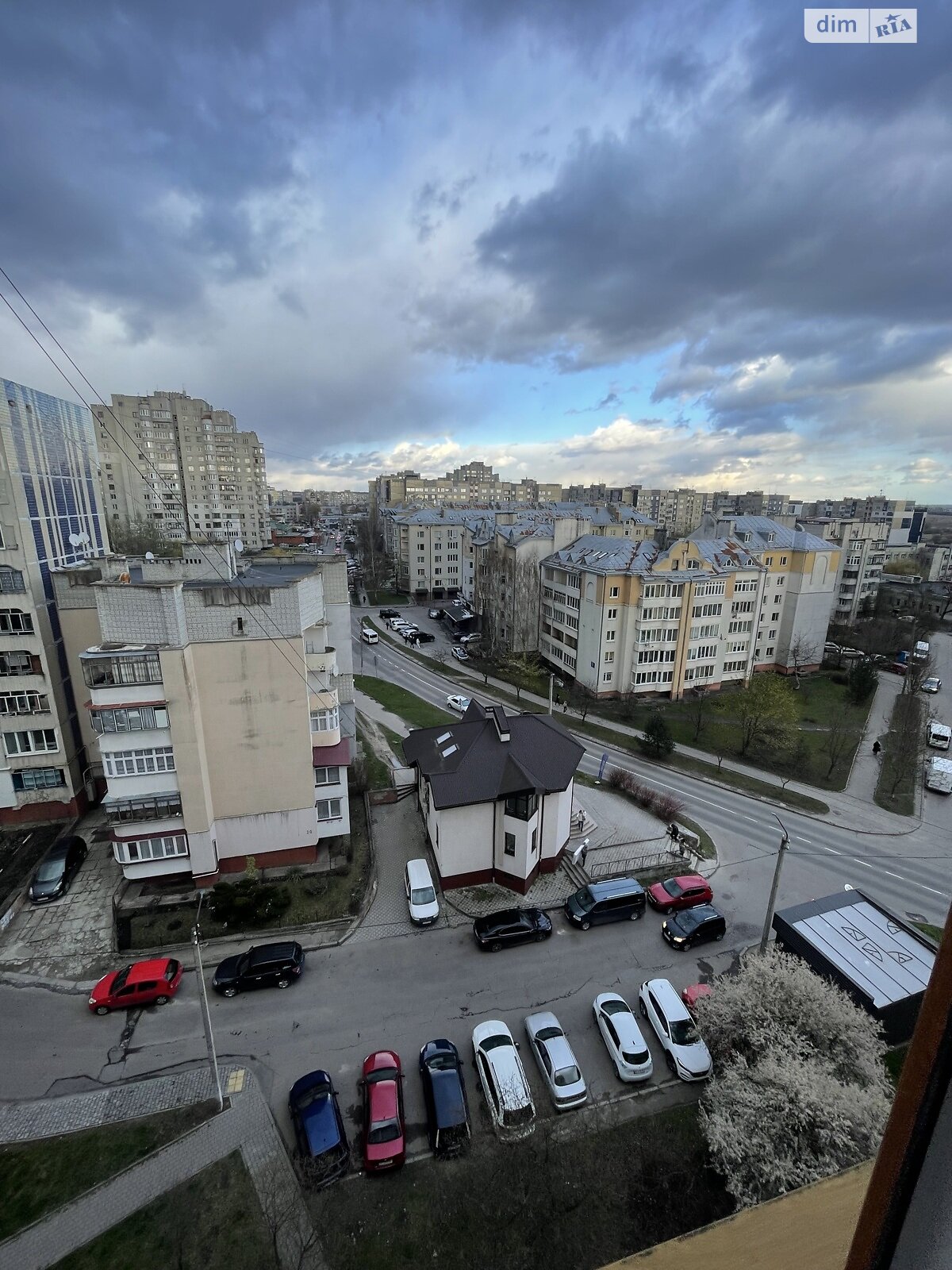 Продажа двухкомнатной квартиры в Львове, на ул. Михаила Драгана 26, район Санта Барбара фото 1 Продажа двухкомнатной квартиры в Львове, на ул. Михаила Драгана 26, район Санта Барбара фото 1