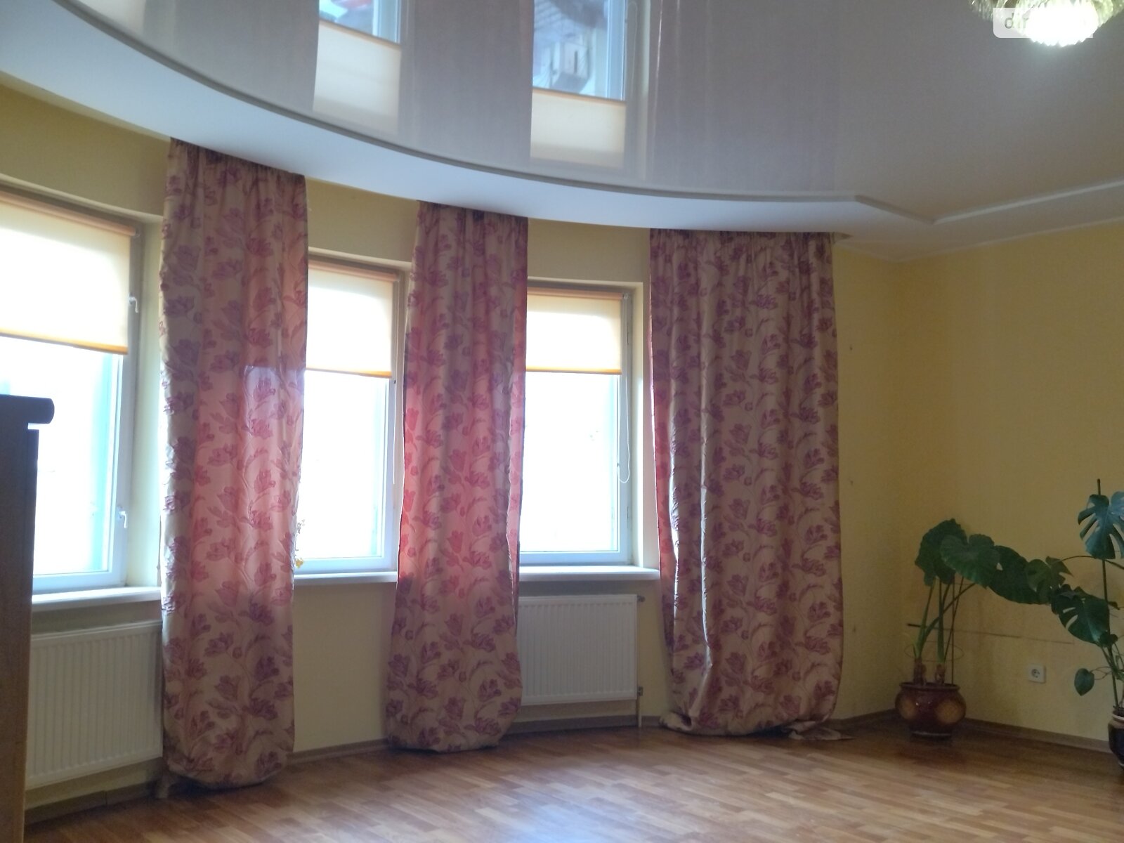Продажа однокомнатной квартиры в Львове, на ул. Михаила Драгана, район Санта Барбара фото 1 Продажа однокомнатной квартиры в Львове, на ул. Михаила Драгана, район Санта Барбара фото 1
