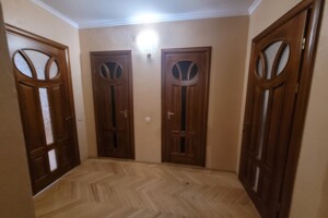 Продажа трехкомнатной квартиры в Львове, на ул. Михаила Горыня 12, район Санта Барбара фото 2