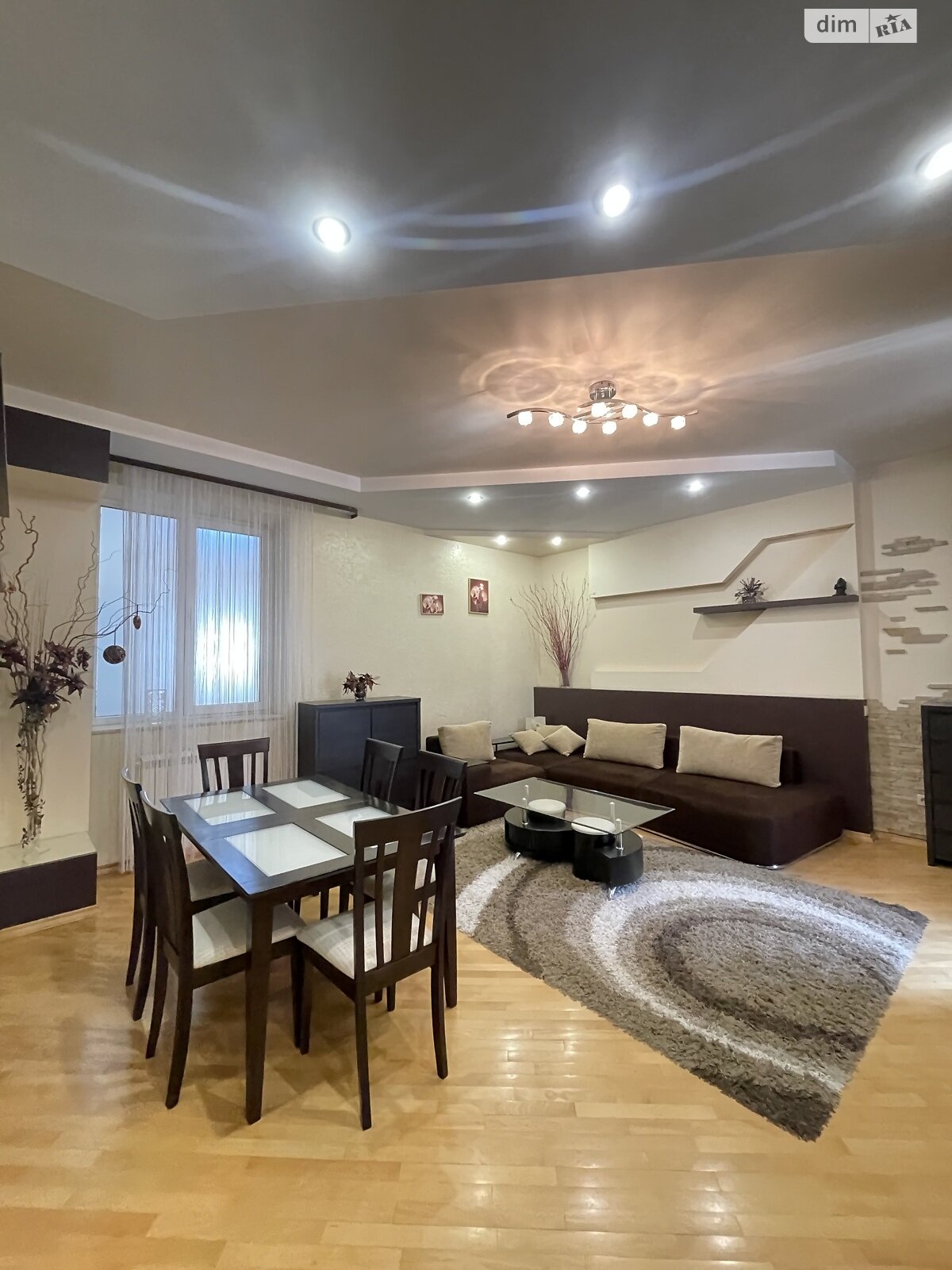 Продаж трикімнатної квартири в Львові, на просп. Чорновола В'ячеслава 67Б, район Шевченківський фото 1 Продаж трикімнатної квартири в Львові, на просп. Чорновола В'ячеслава 67Б, район Шевченківський фото 1