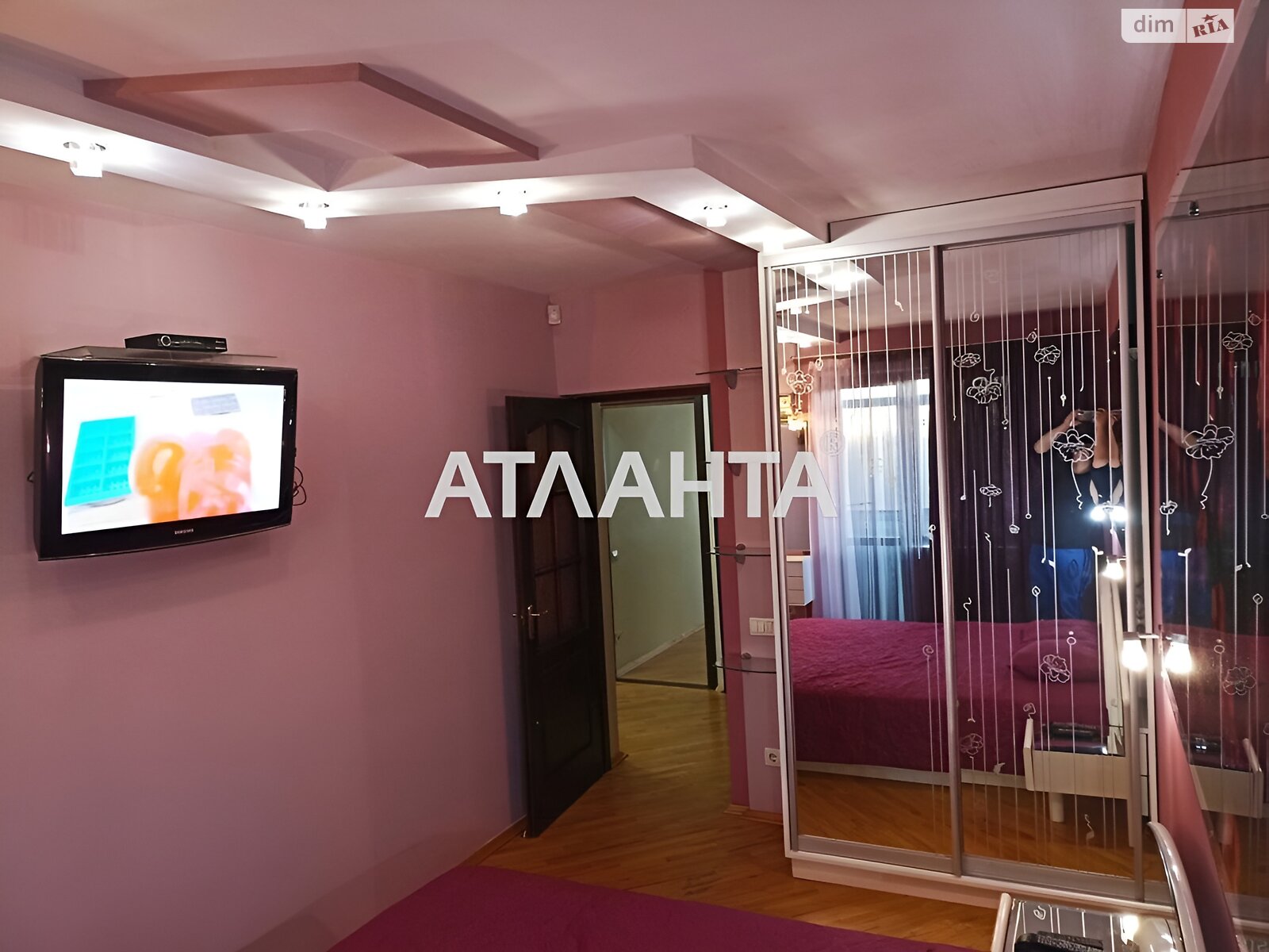 Продаж трикімнатної квартири в Львові, на просп. Чорновола В'ячеслава, район Шевченківський фото 2 Продаж трикімнатної квартири в Львові, на просп. Чорновола В'ячеслава, район Шевченківський фото 2