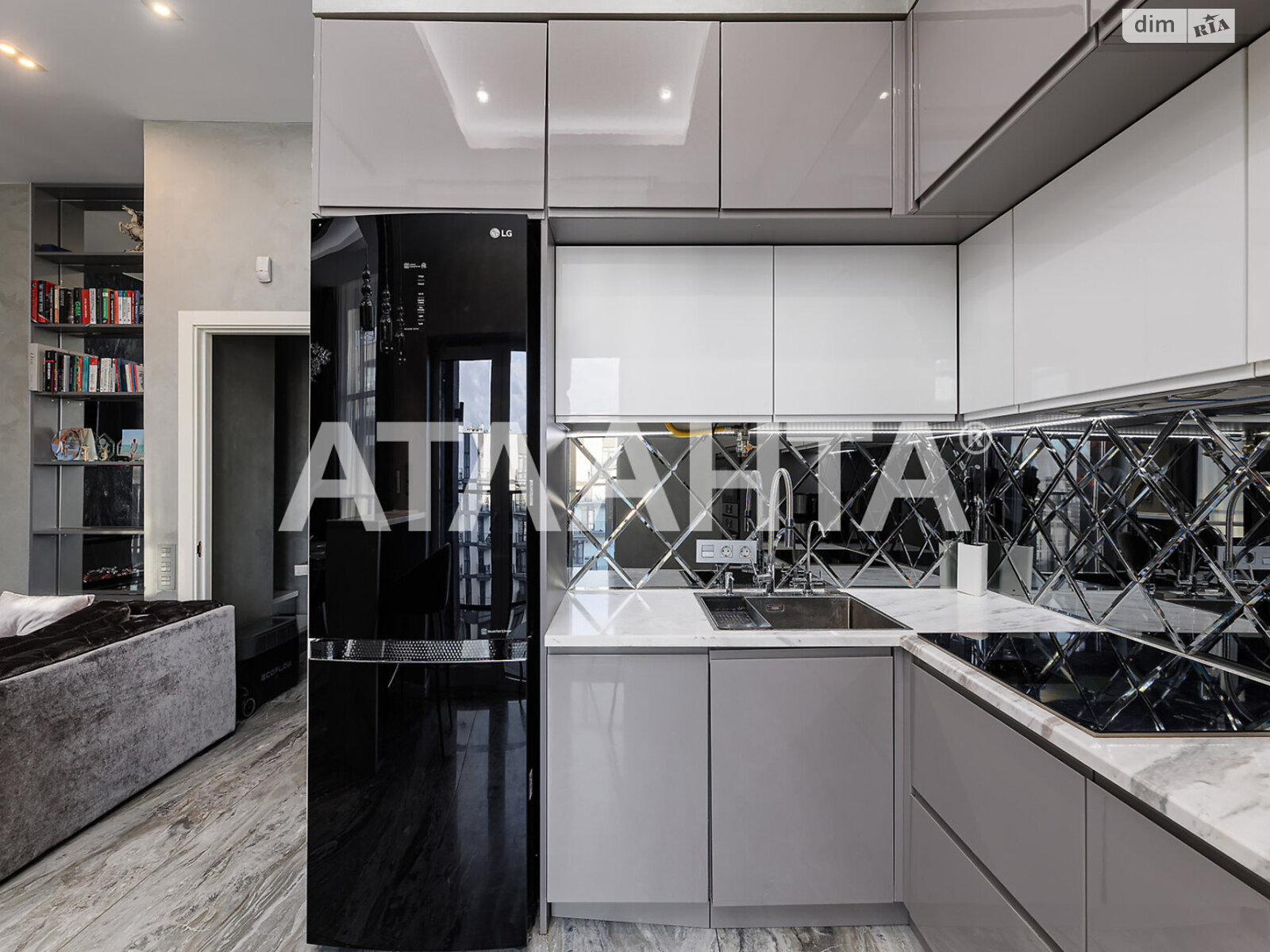 Продаж однокімнатної квартири в Львові, на просп. Чорновола В'ячеслава, район Шевченківський фото 1 Продаж однокімнатної квартири в Львові, на просп. Чорновола В'ячеслава, район Шевченківський фото 1