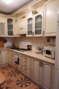 Продаж однокімнатної квартири в Львові, на вул. Гетьмана Івана Мазепи, район Шевченківський фото 2