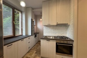 Продаж двокімнатної квартири в Львові, на вул. Гетьмана Івана Мазепи, район Шевченківський фото 2
