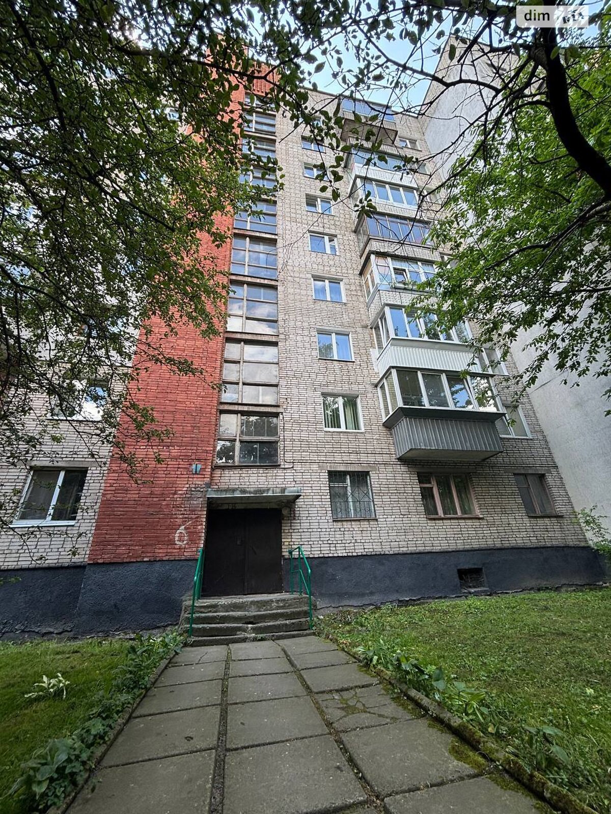 Продаж двокімнатної квартири в Львові, на вул. Гетьмана Івана Мазепи 6, район Шевченківський фото 1