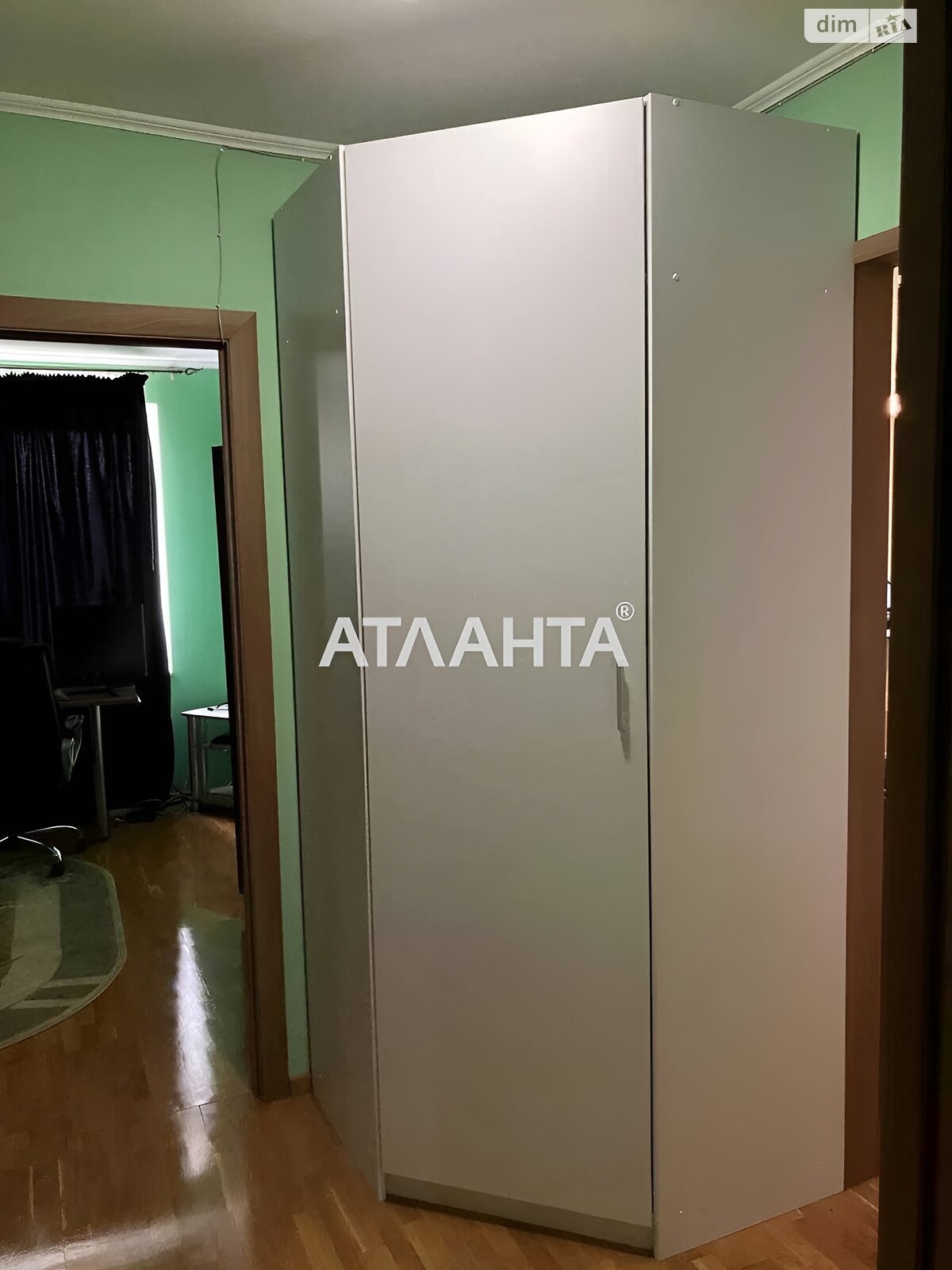 Продаж трикімнатної квартири в Львові, на вул. Хмельницького Богдана, район Шевченківський фото 2 Продаж трикімнатної квартири в Львові, на вул. Хмельницького Богдана, район Шевченківський фото 2