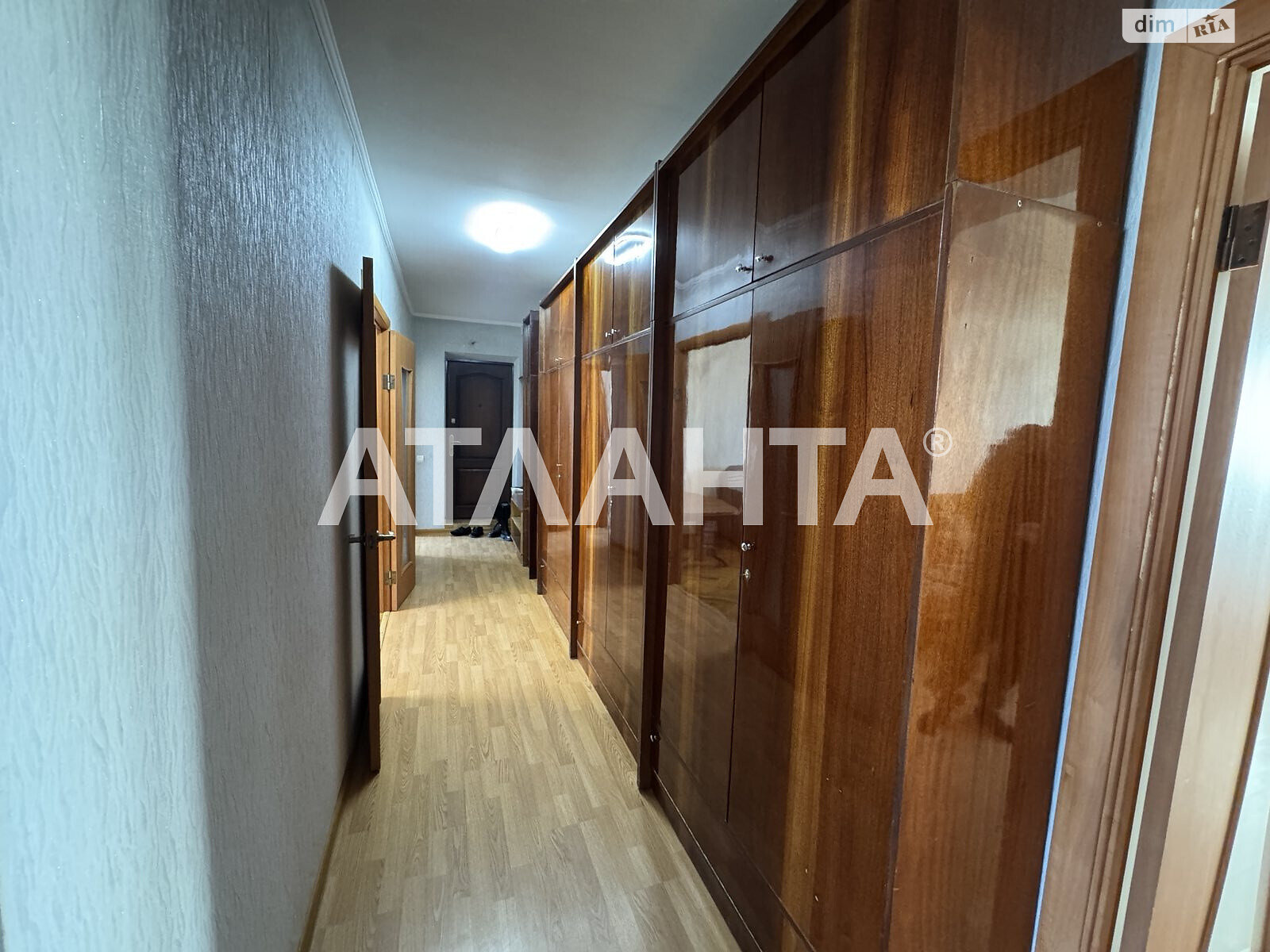 Продажа трехкомнатной квартиры в Львове, на ул. Хмельницкого Богдана, район Шевченковский фото 1 Продажа трехкомнатной квартиры в Львове, на ул. Хмельницкого Богдана, район Шевченковский фото 1