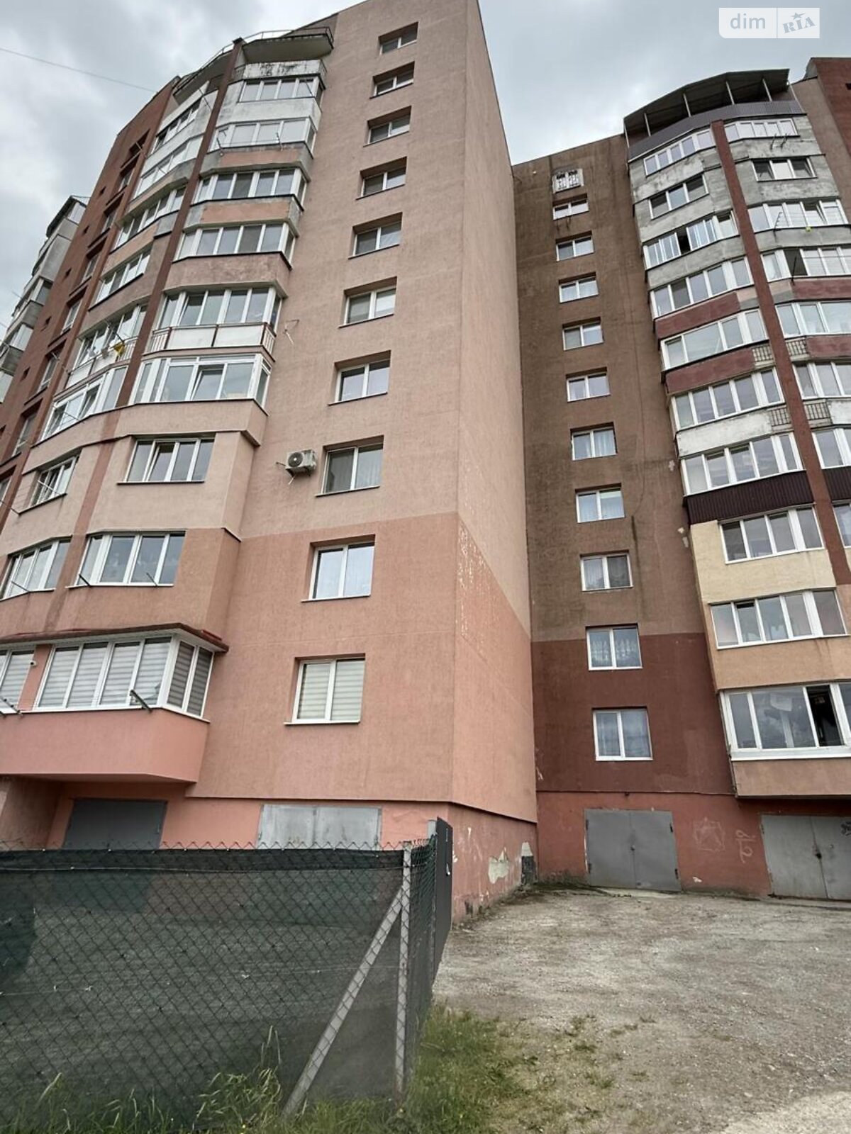 Продажа трехкомнатной квартиры в Львове, на ул. Хмельницкого Богдана, район Шевченковский фото 1 Продажа трехкомнатной квартиры в Львове, на ул. Хмельницкого Богдана, район Шевченковский фото 1