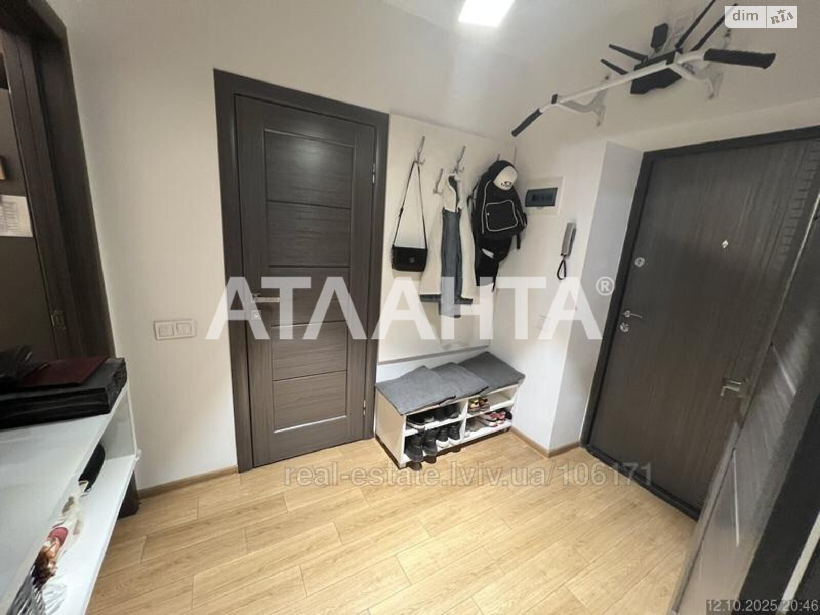 Продаж однокімнатної квартири в Львові, на вул. Хмельницького Богдана, район Личаківський фото 1