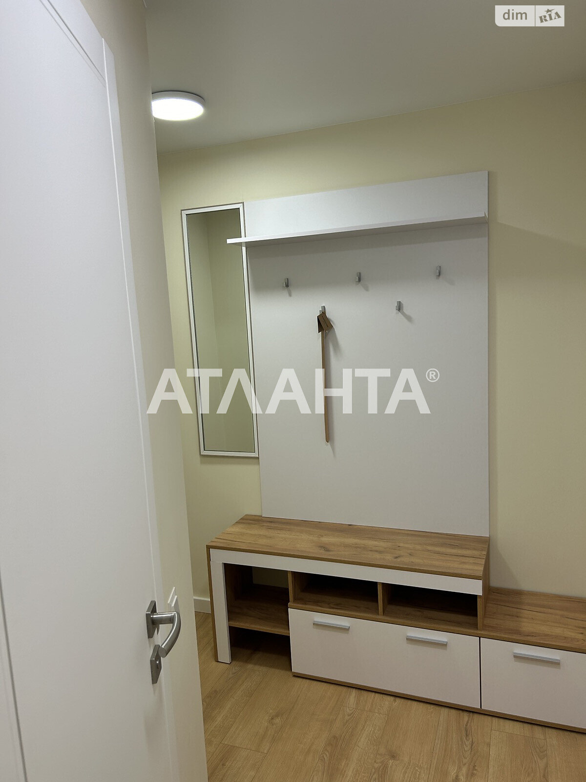 Продаж однокімнатної квартири в Львові, на вул. Хвильового Миколи, район Шевченківський фото 1 Продаж однокімнатної квартири в Львові, на вул. Хвильового Миколи, район Шевченківський фото 1