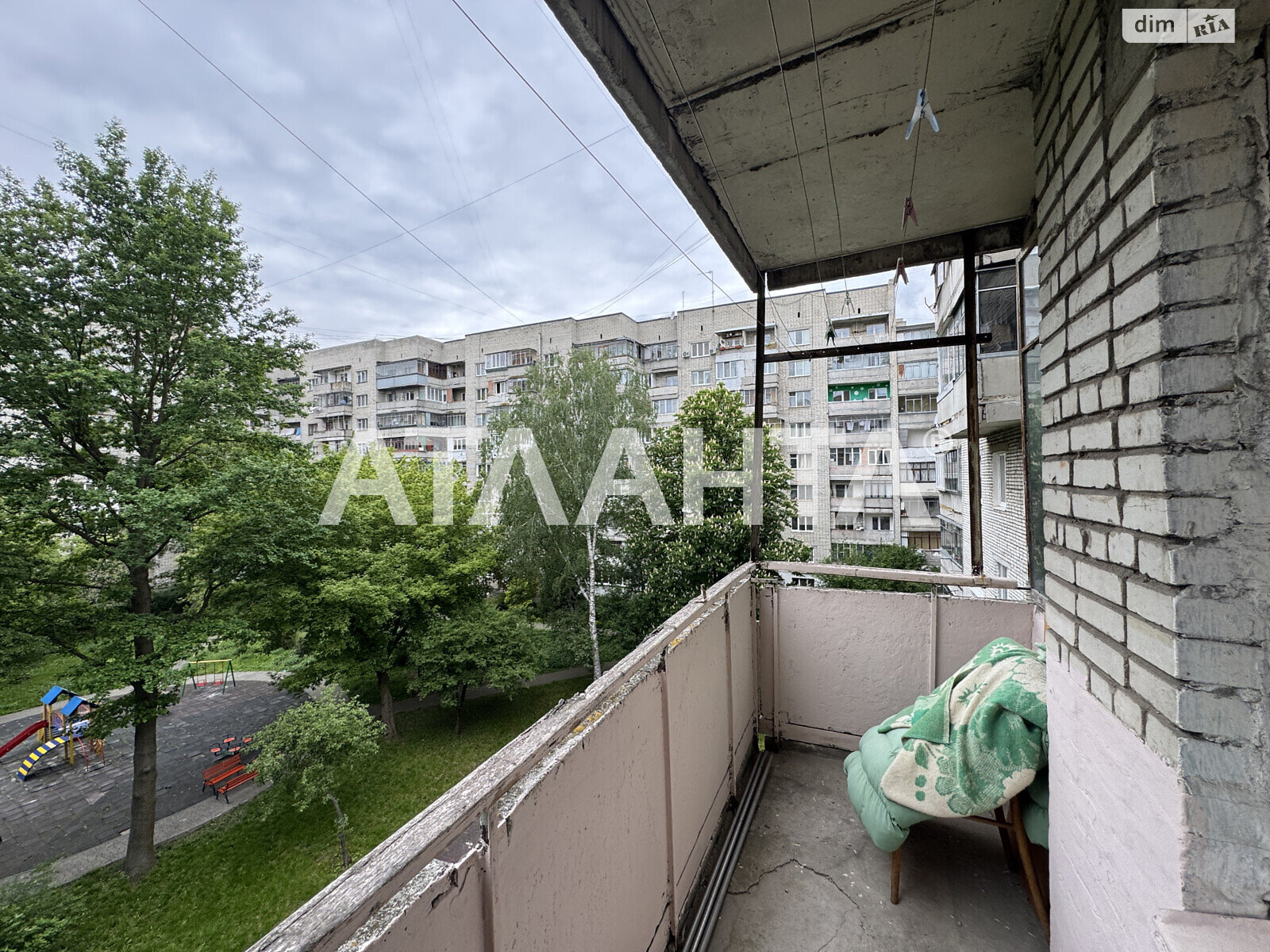 Продаж трикімнатної квартири в Львові, на вул. Кошиця, район Шевченківський фото 1 Продаж трикімнатної квартири в Львові, на вул. Кошиця, район Шевченківський фото 1
