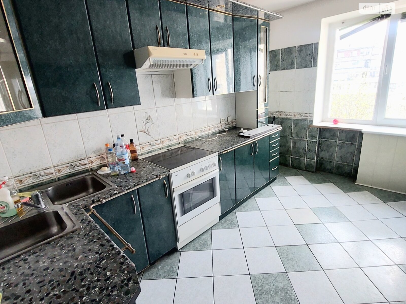 Продаж чотирикімнатної квартири в Львові, на вул. Кошиця, район Шевченківський фото 1 Продаж чотирикімнатної квартири в Львові, на вул. Кошиця, район Шевченківський фото 1