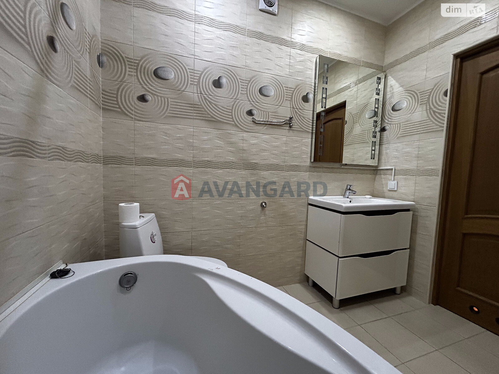 Продажа трехкомнатной квартиры в Львове, на ул. Панча Петра 18Б, район Шевченковский фото 1 Продажа трехкомнатной квартиры в Львове, на ул. Панча Петра 18Б, район Шевченковский фото 1