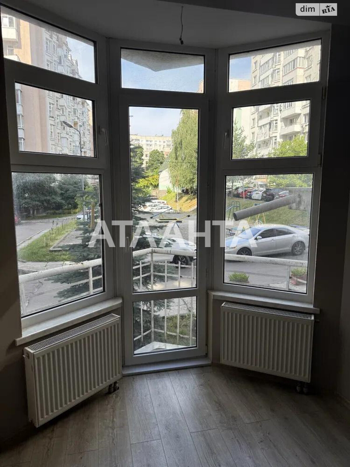 Продаж трикімнатної квартири в Львові, на вул. Плугова, район Шевченківський фото 1 Продаж трикімнатної квартири в Львові, на вул. Плугова, район Шевченківський фото 1