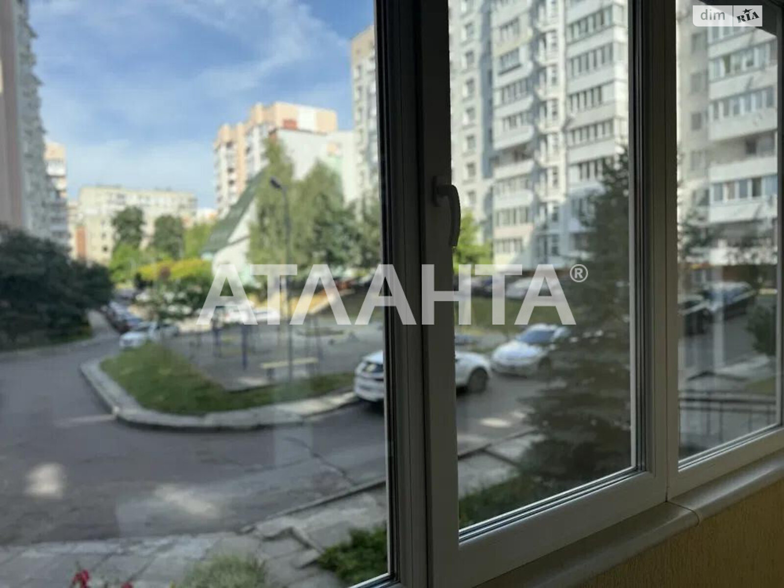 Продаж трикімнатної квартири в Львові, на вул. Плугова, район Шевченківський фото 1 Продаж трикімнатної квартири в Львові, на вул. Плугова, район Шевченківський фото 1