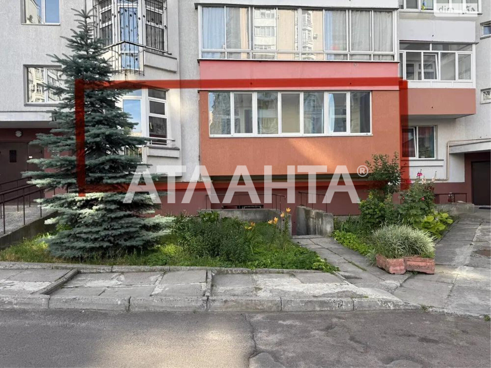 Продаж трикімнатної квартири в Львові, на вул. Плугова, район Шевченківський фото 1 Продаж трикімнатної квартири в Львові, на вул. Плугова, район Шевченківський фото 1