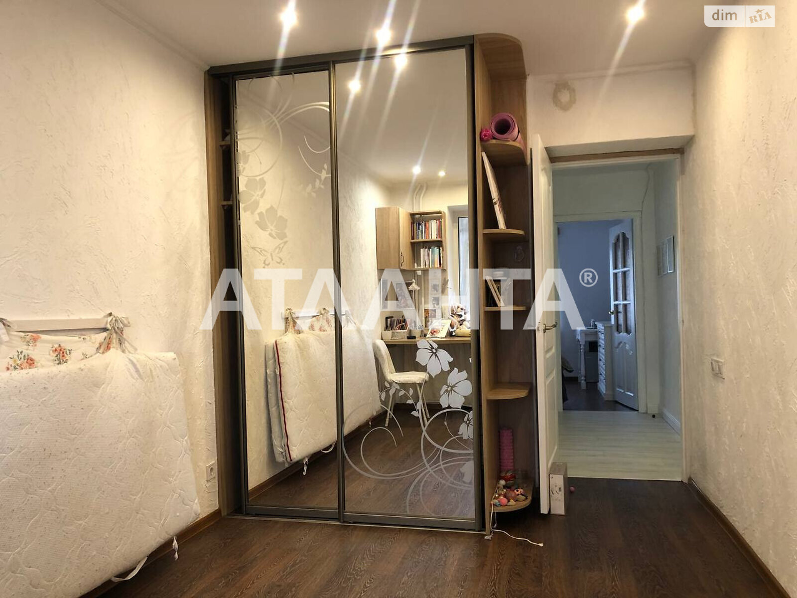 Продажа трехкомнатной квартиры в Львове, на просп. Шевченко, район Шевченковский фото 2