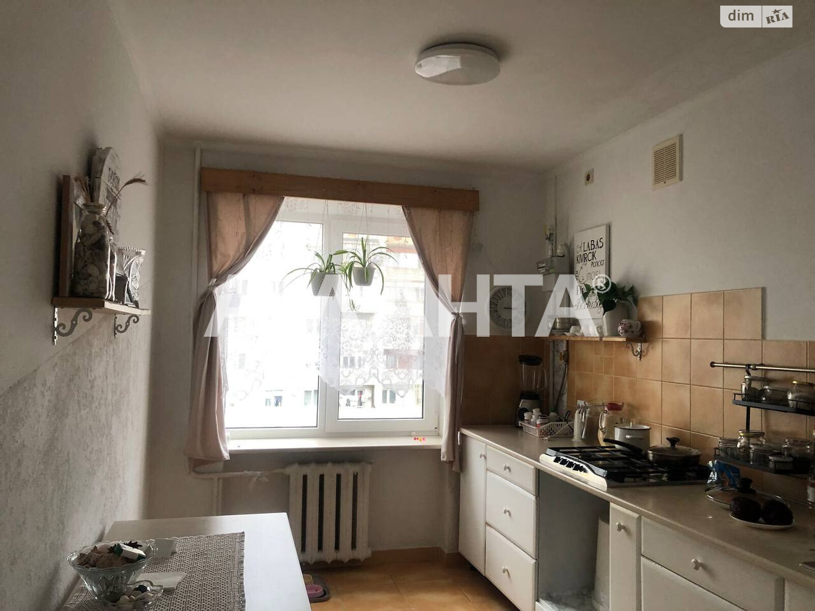 Продажа трехкомнатной квартиры в Львове, на просп. Шевченко, район Шевченковский фото 2