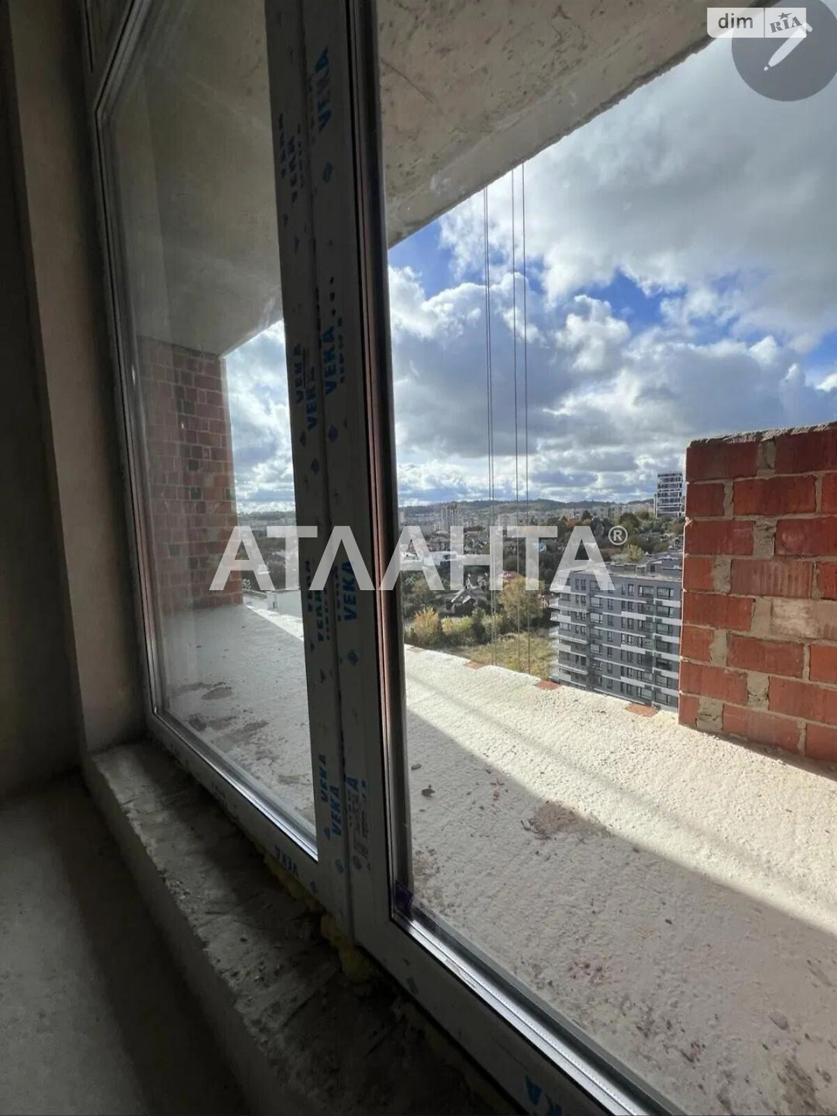 Продажа двухкомнатной квартиры в Львове, на ул. Топольная, район Шевченковский фото 1 Продажа двухкомнатной квартиры в Львове, на ул. Топольная, район Шевченковский фото 1