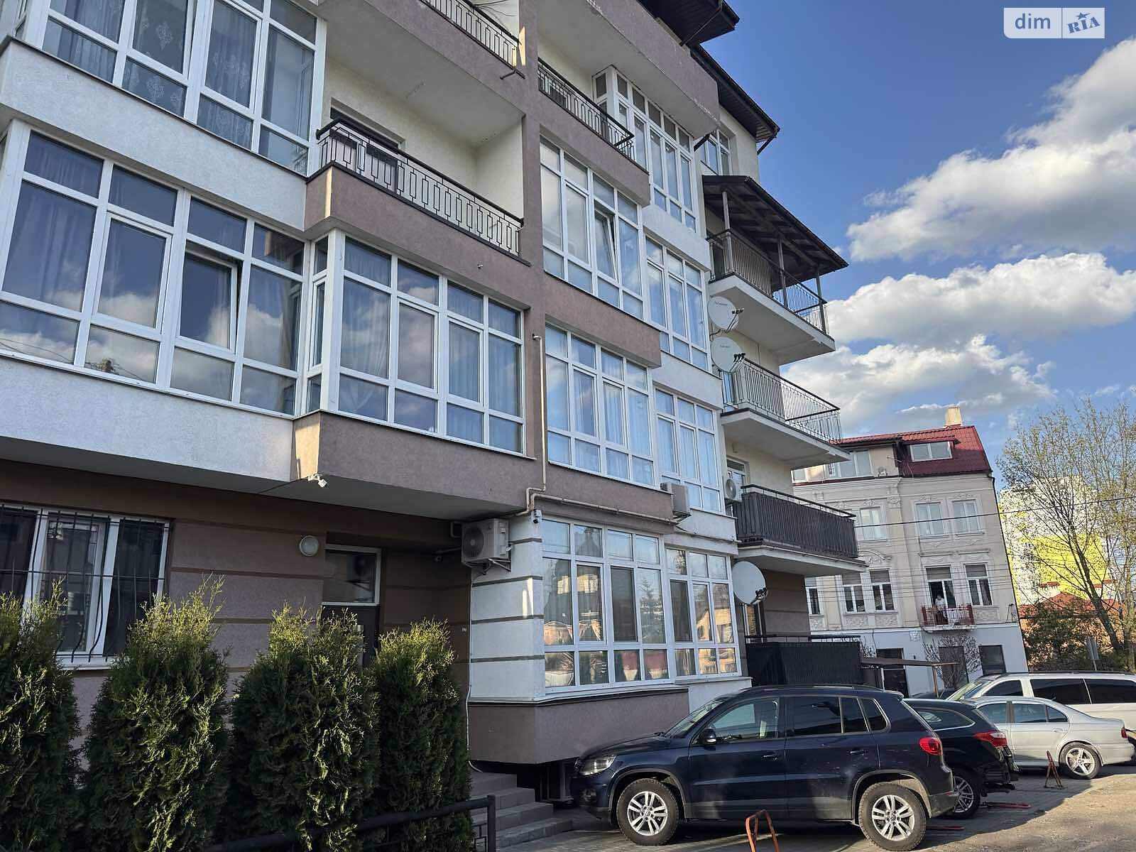 Продаж двокімнатної квартири в Львові, на вул. Варшавська 35А, район Шевченківський фото 1 Продаж двокімнатної квартири в Львові, на вул. Варшавська 35А, район Шевченківський фото 1