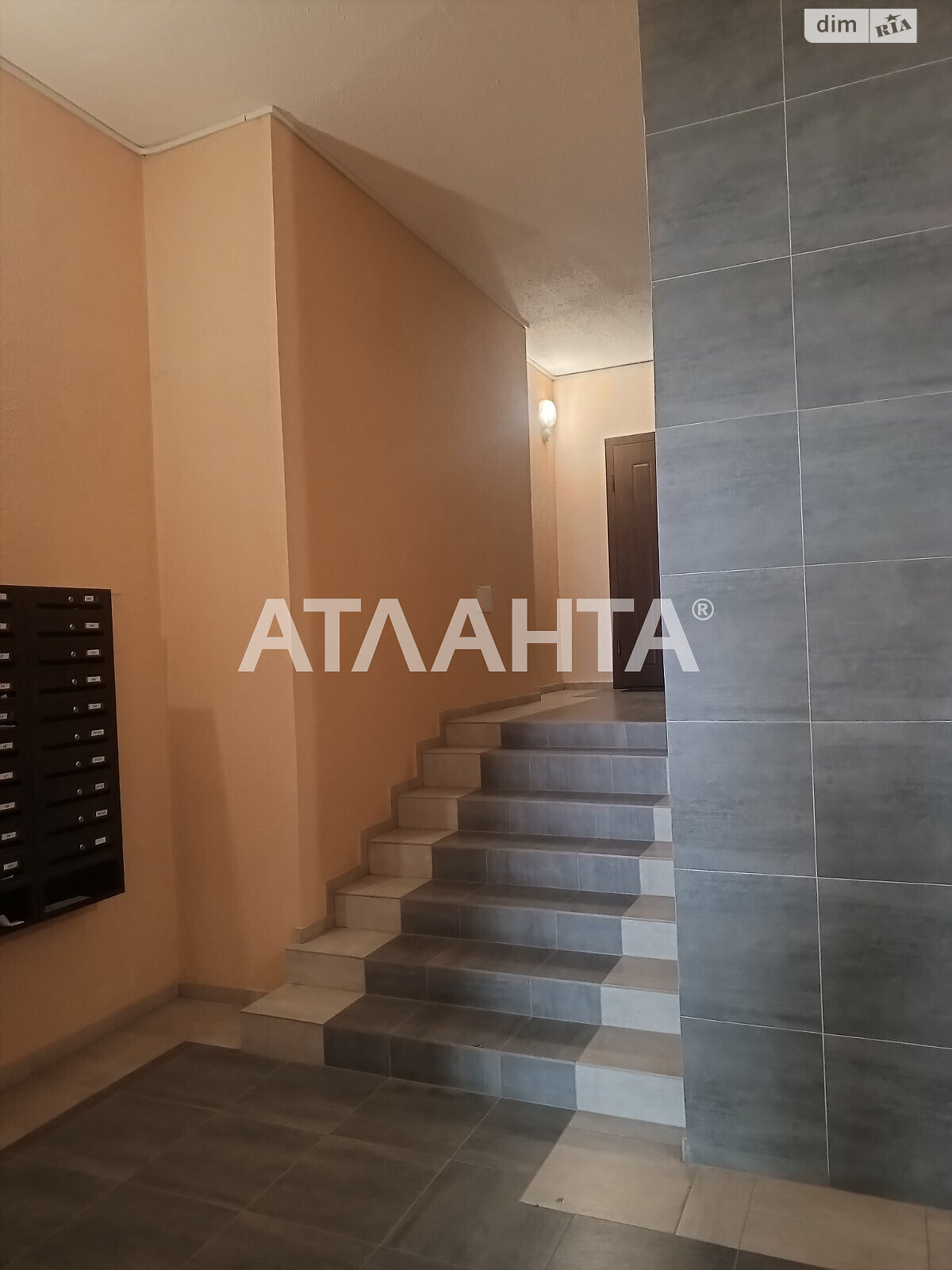 Продажа двухкомнатной квартиры в Львове, на ул. Величковского, район Шевченковский фото 1 Продажа двухкомнатной квартиры в Львове, на ул. Величковского, район Шевченковский фото 1