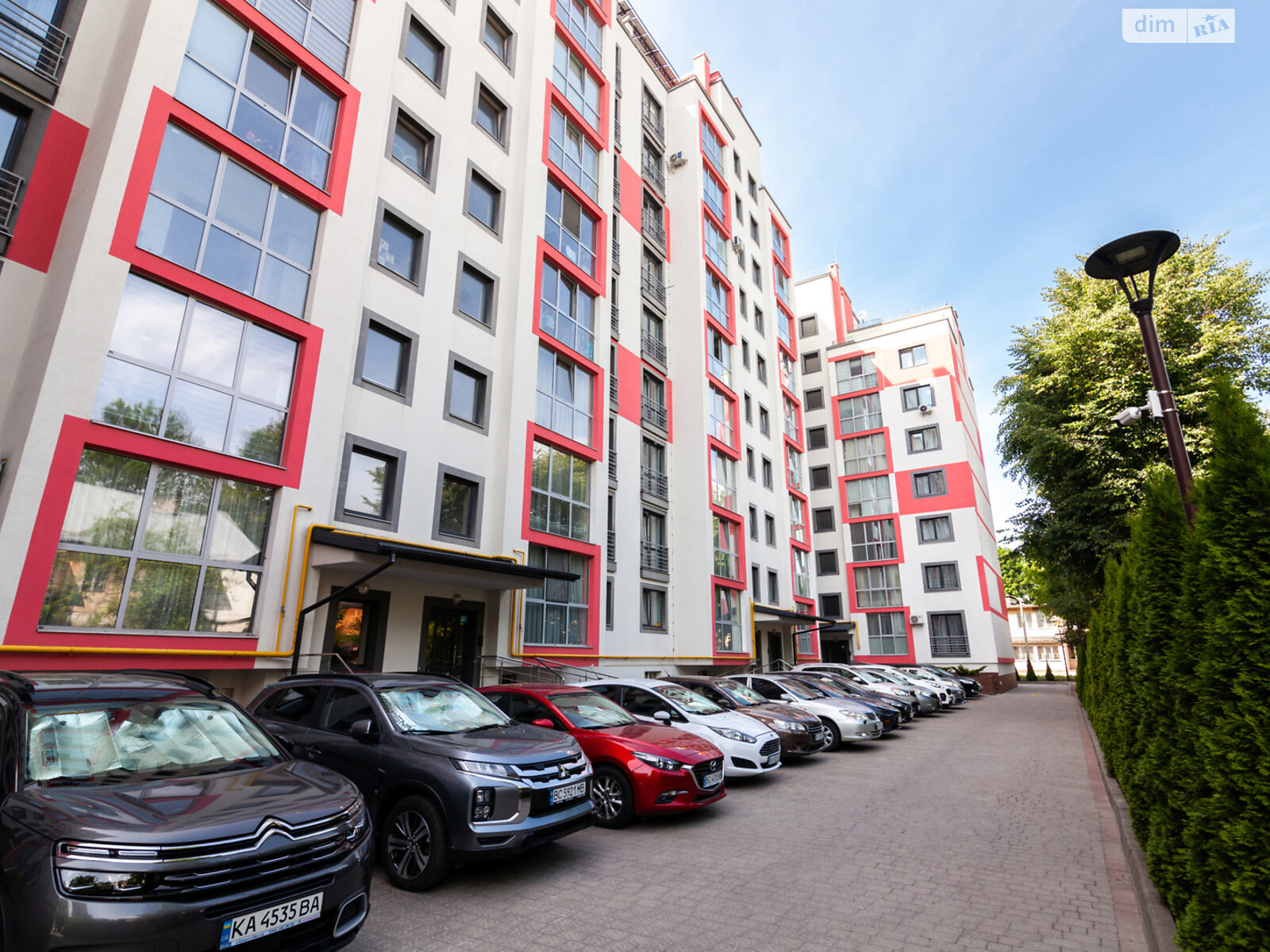 Продажа трехкомнатной квартиры в Львове, на ул. Яцкова Михаила 13, район Шевченковский фото 1