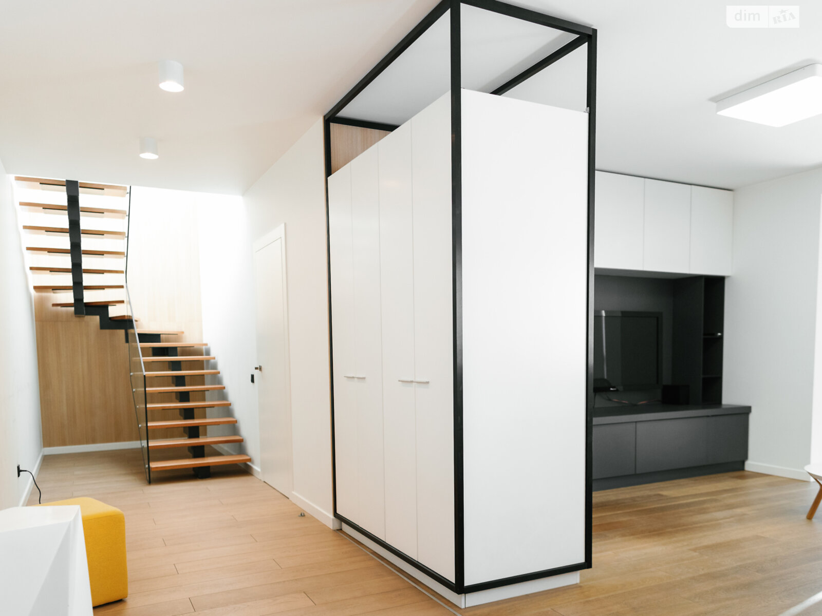 Продажа трехкомнатной квартиры в Львове, на ул. Яцкова Михаила 13, район Шевченковский фото 1