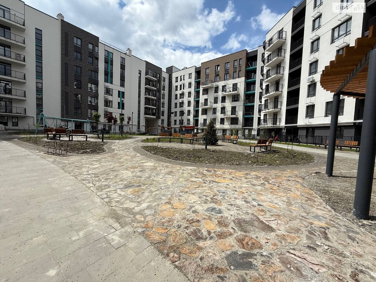Продажа трехкомнатной квартиры в Львове, на ул. Щирецкая 8А, кв. 88, район Зализнычный фото 1 Продажа трехкомнатной квартиры в Львове, на ул. Щирецкая 8А, кв. 88, район Зализнычный фото 1